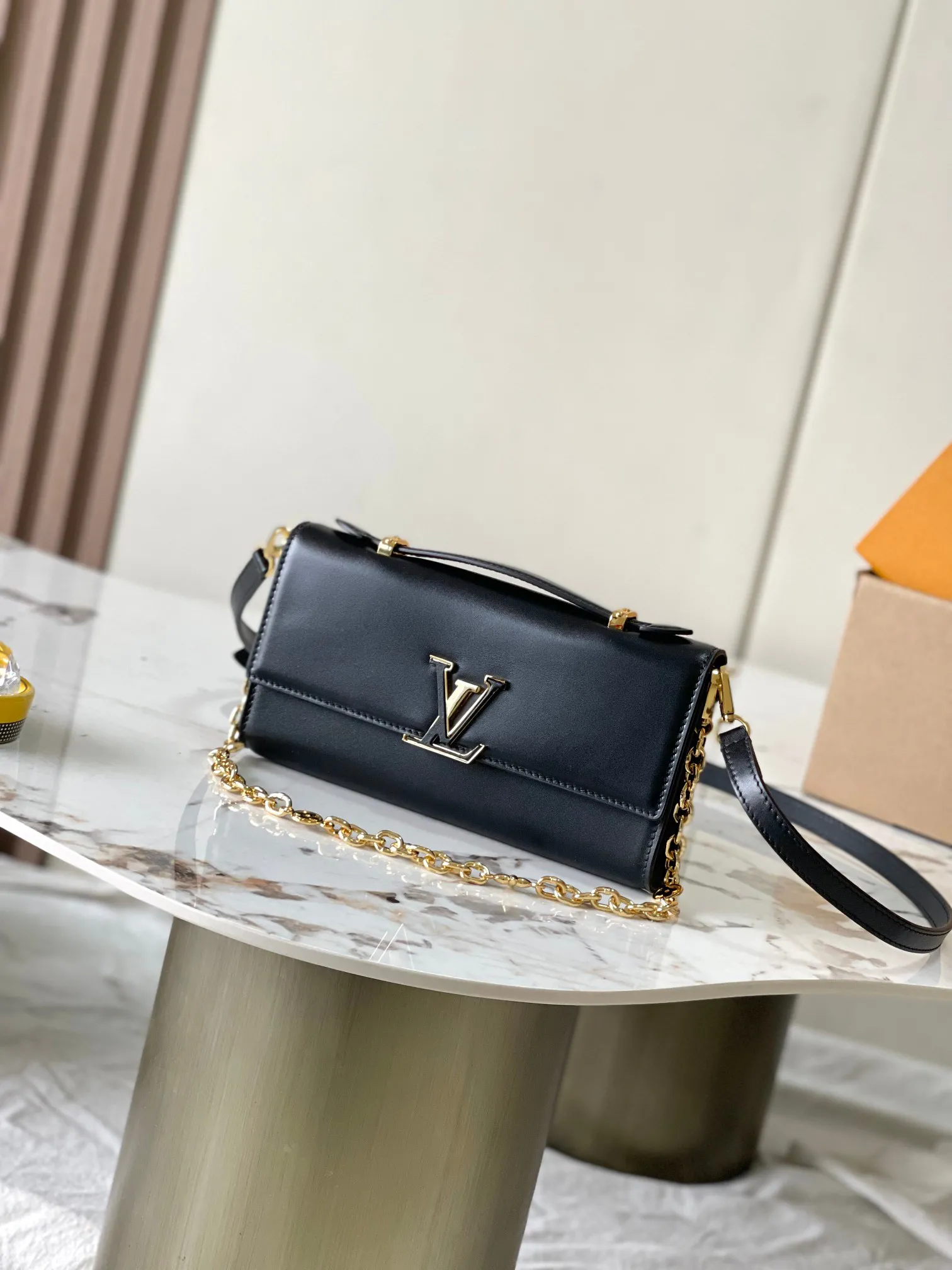 Louis Vuitton Wallet On Chain Capucines M12143 - 图片 3