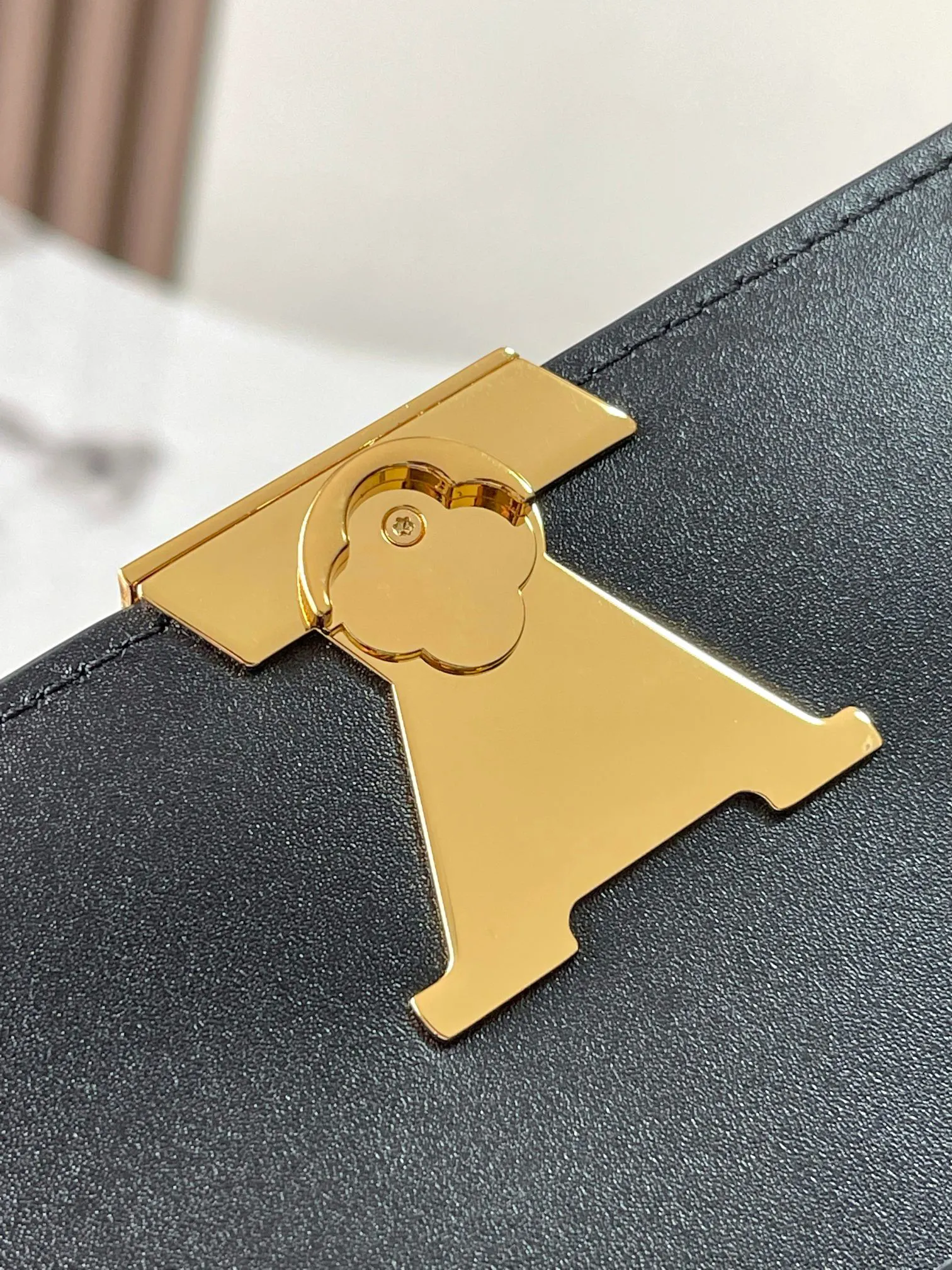 Louis Vuitton Wallet On Chain Capucines M12143 - 图片 10