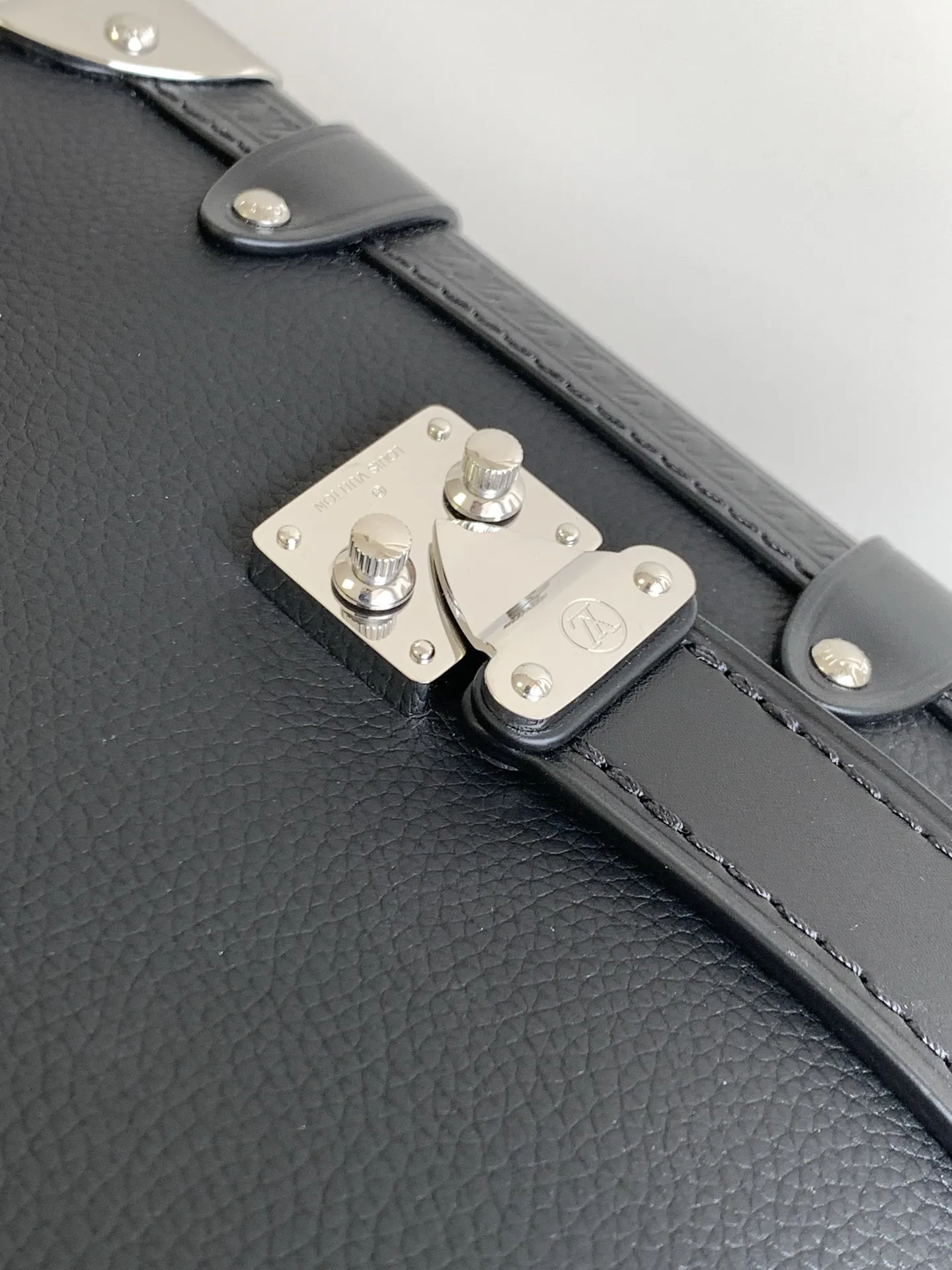 Louis Vuitton Side Trunk MM M25160 - 图片 6