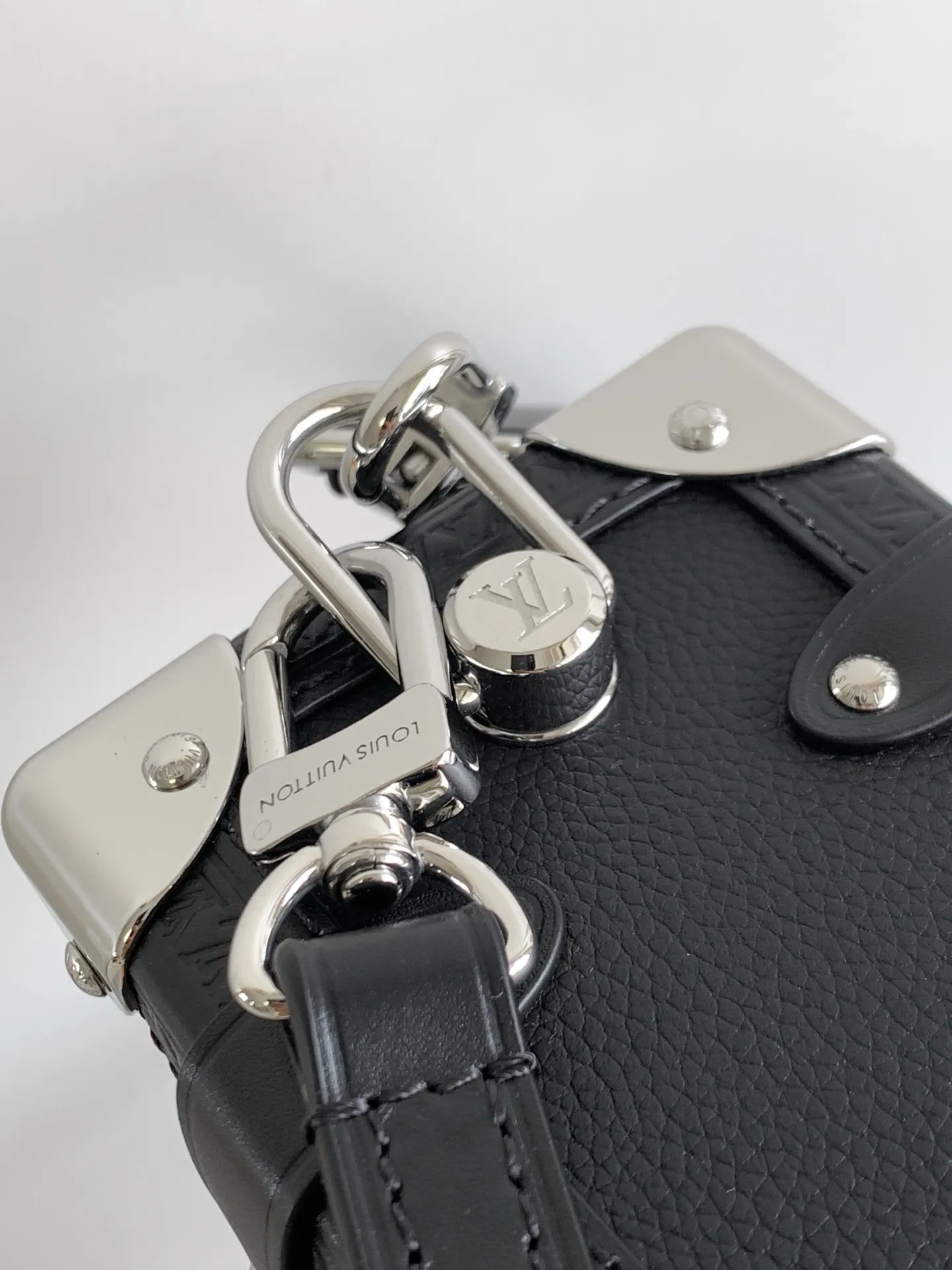 Louis Vuitton Side Trunk MM M25160 - 图片 8