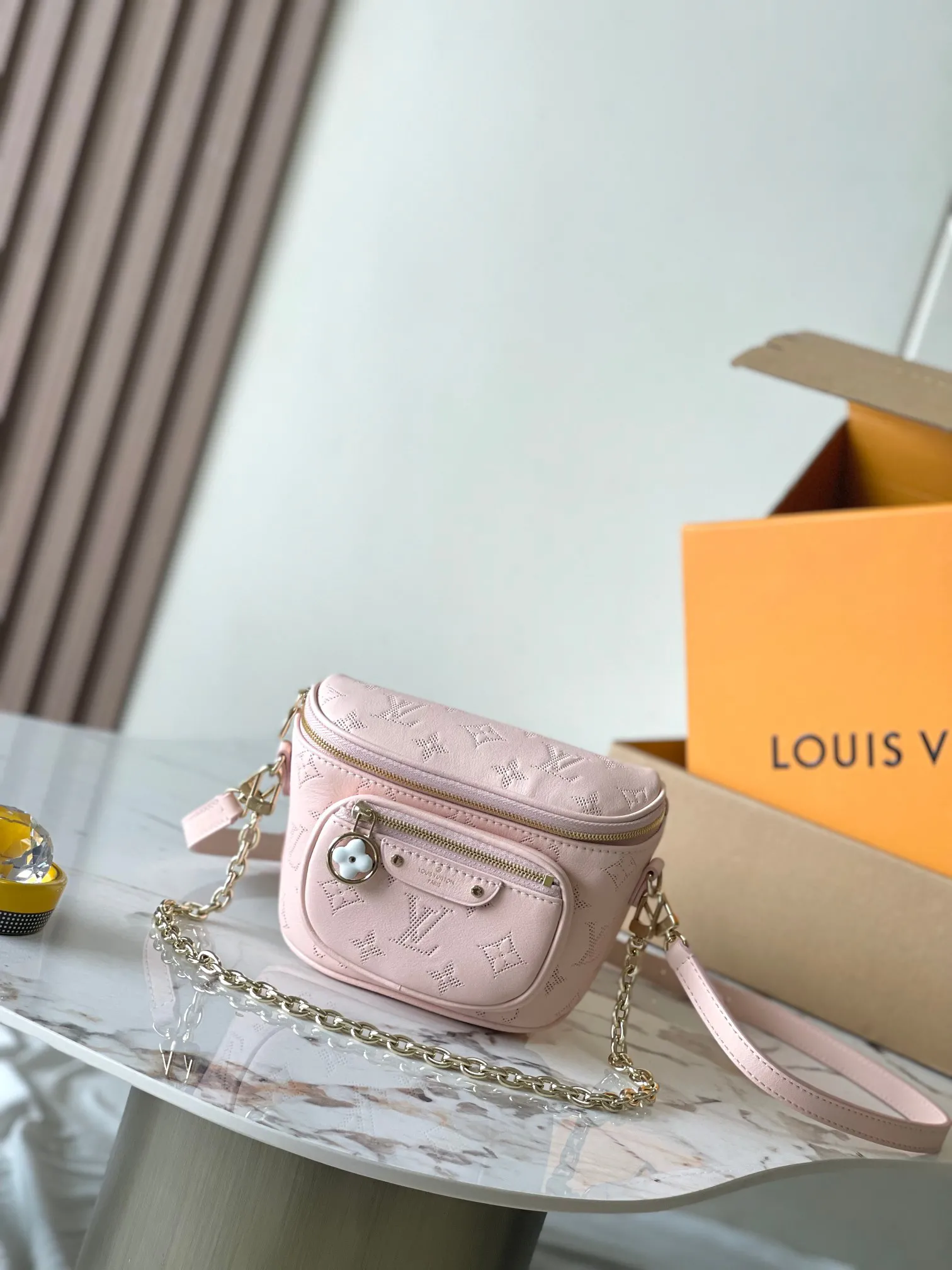 Louis Vuitton Mini Bumbag M11300 - Image 3