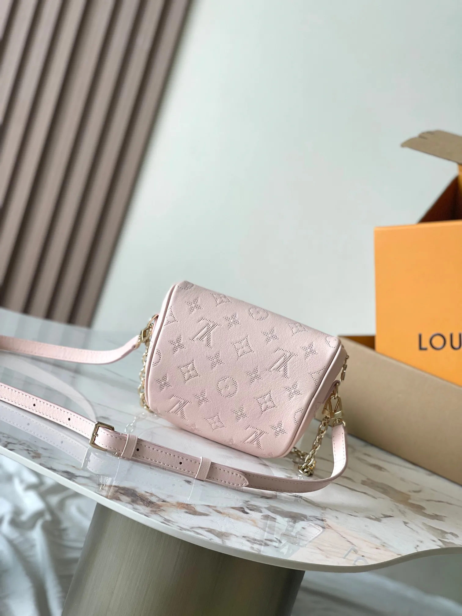 Louis Vuitton Mini Bumbag M11300 - Image 5