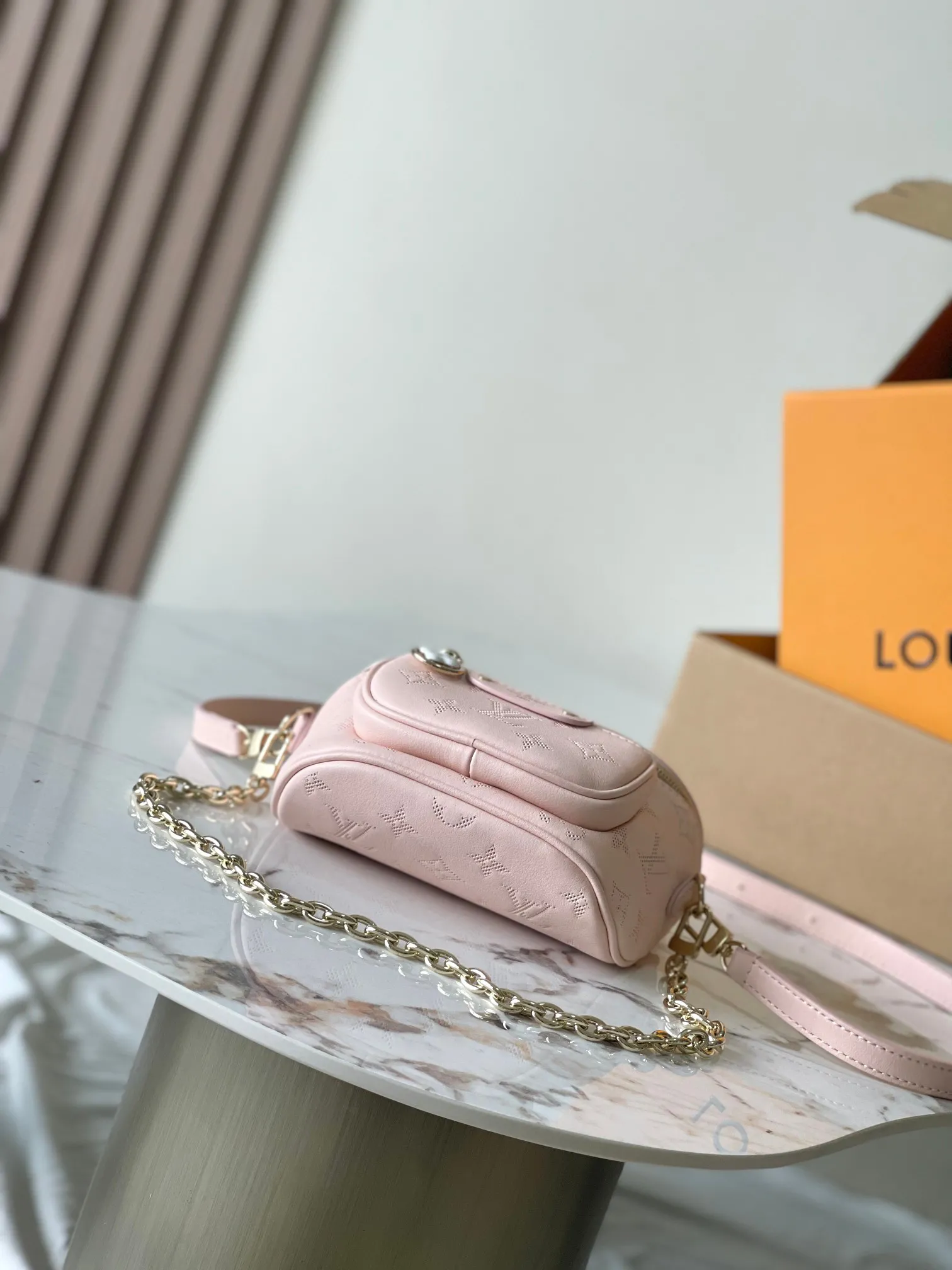 Louis Vuitton Mini Bumbag M11300 - Image 6