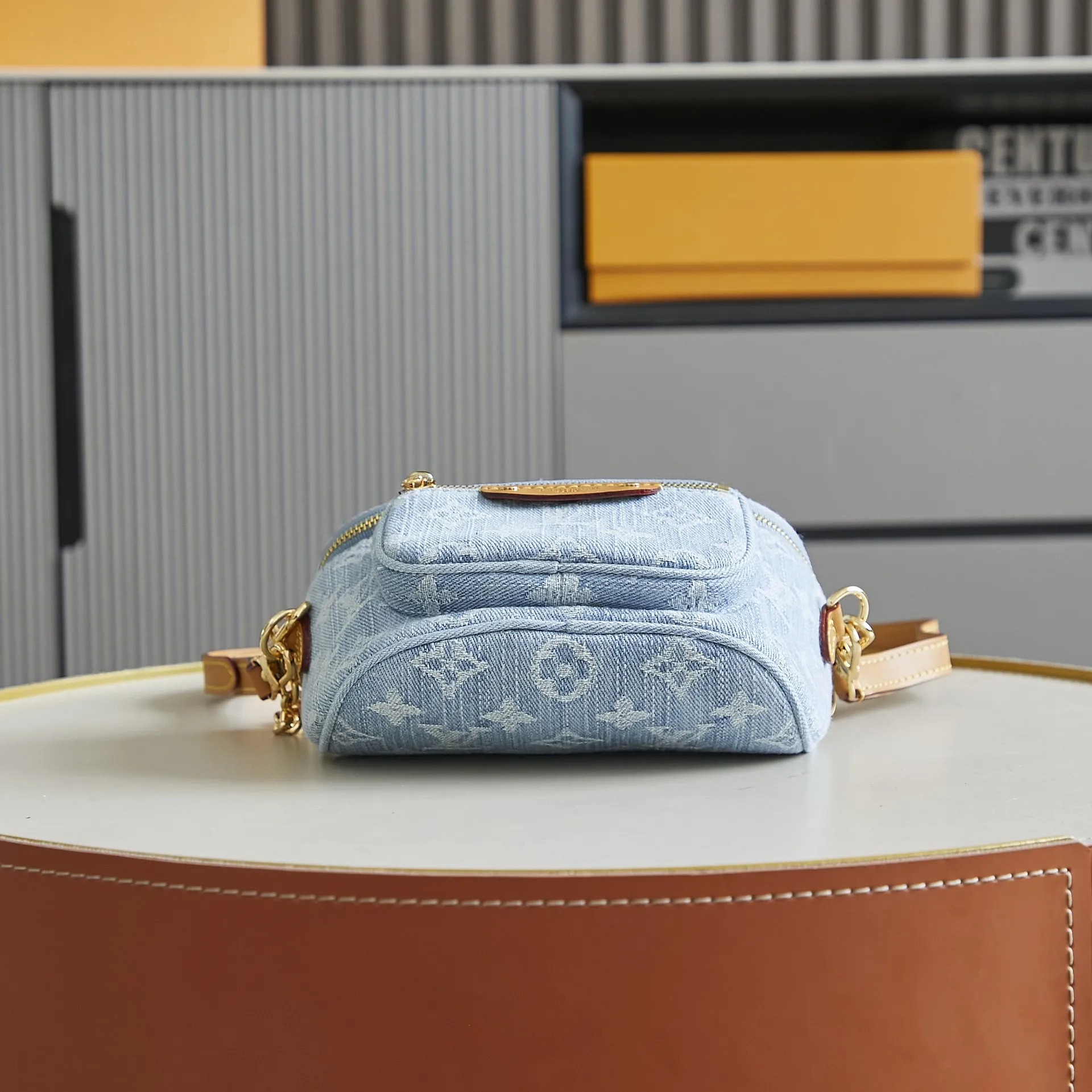 Louis Vuitton Mini Bumbag M83353 - 图片 6