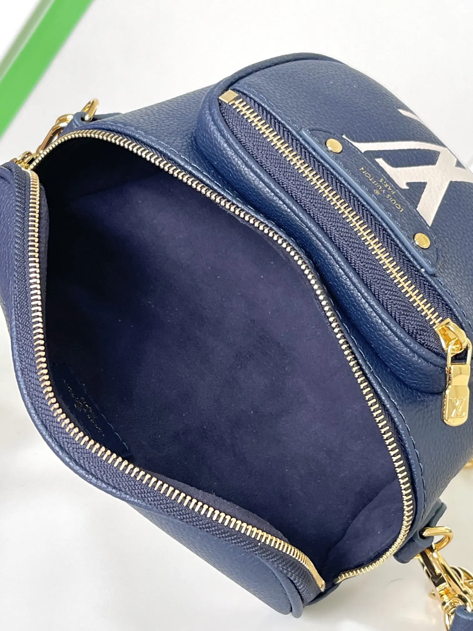 Louis Vuitton Mini Bumbag M85636 - Image 10