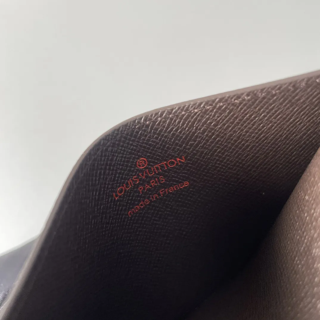 Alternative view of Louis Vuitton Card Holder N61722