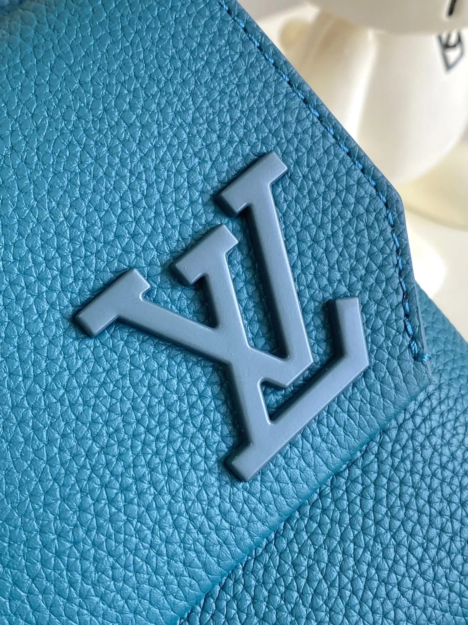 Louis Vuitton Fastline Messenger M24750 - 图片 7