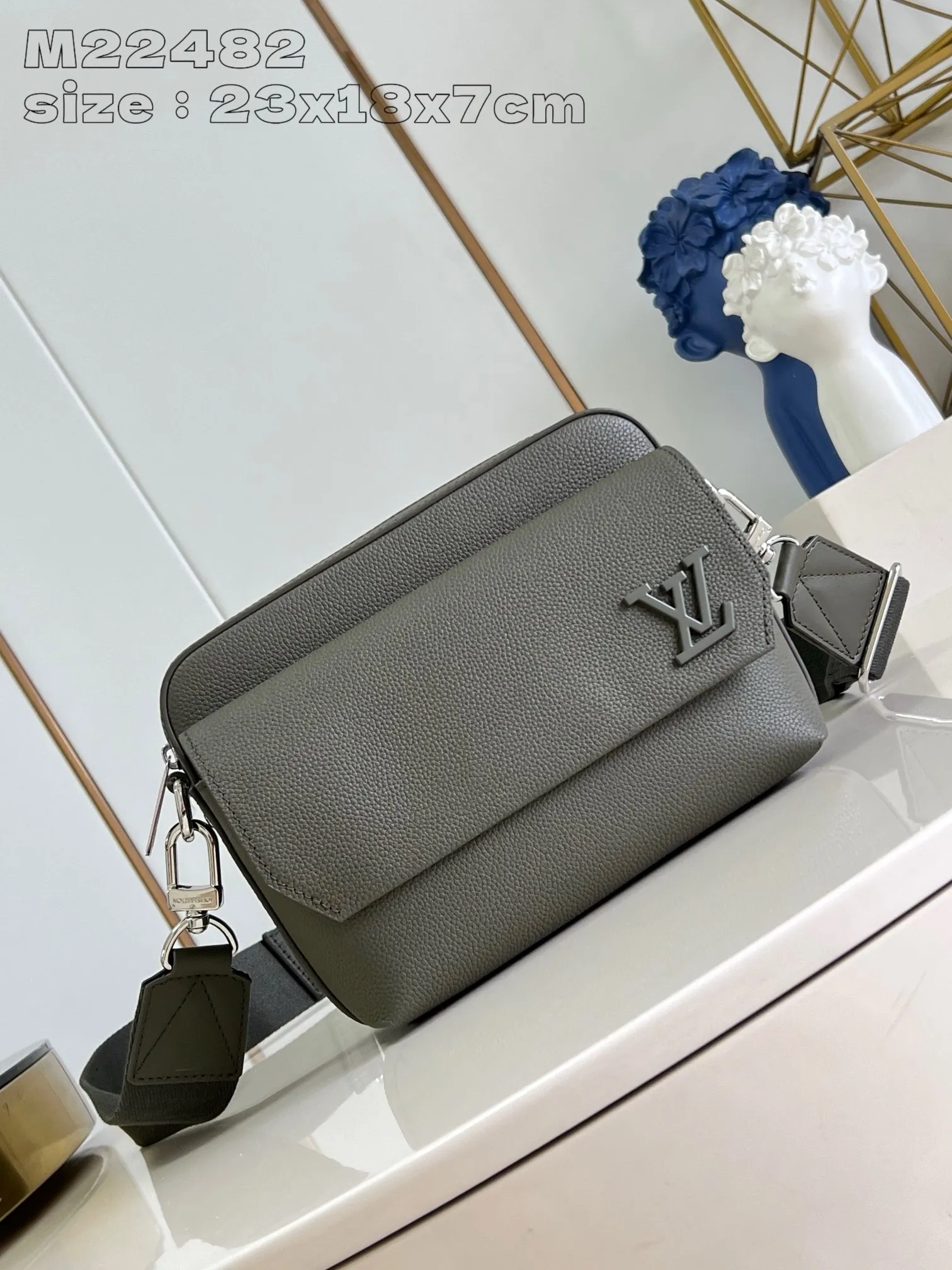 Louis Vuitton Fastline Messenger M11626 - 图片 3