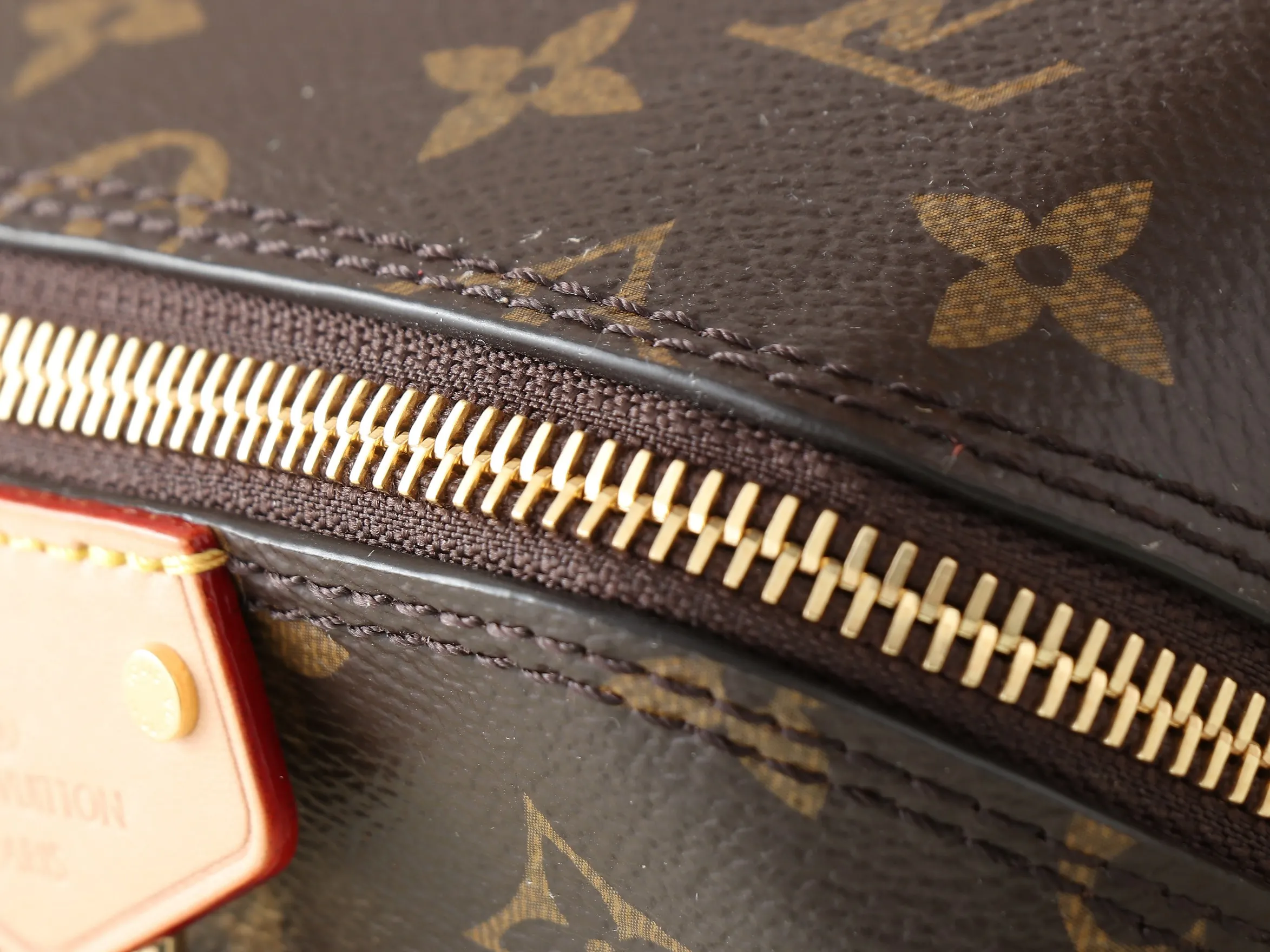 Louis Vuitton Just In Case M47096 - Image 8