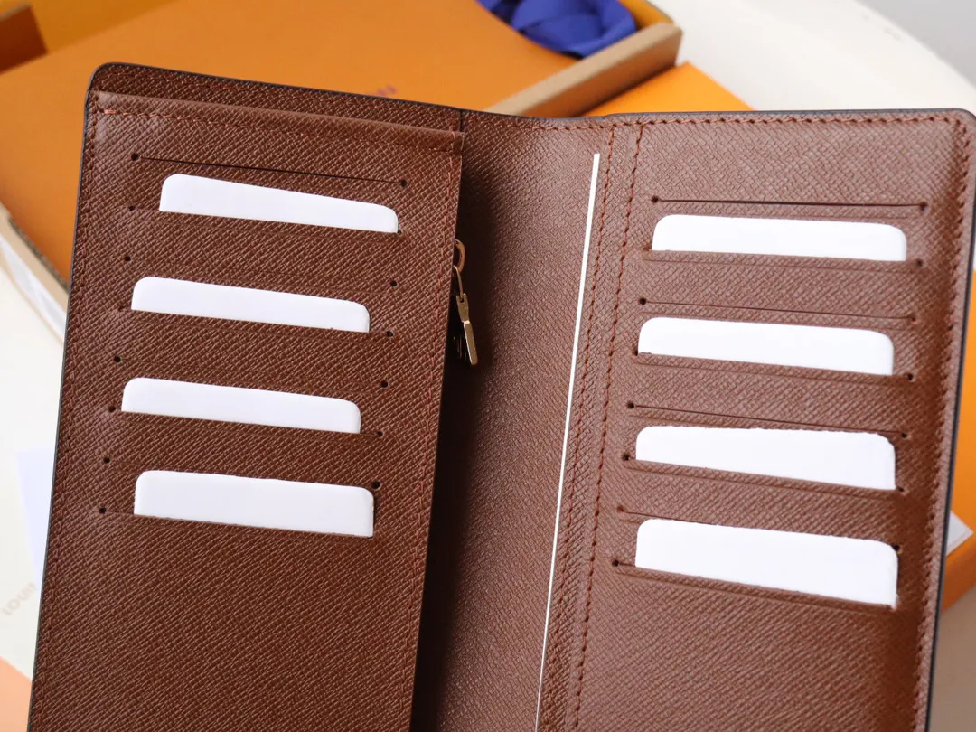 Alternative view of Louis Vuitton Brazza Wallet M66540