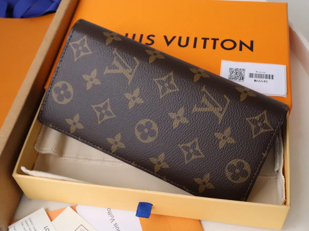 Louis Vuitton Brazza Wallet M66540 - Image 5