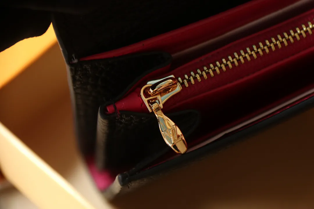 Louis Vuitton Capucines Wallet M61248 - 图片 9