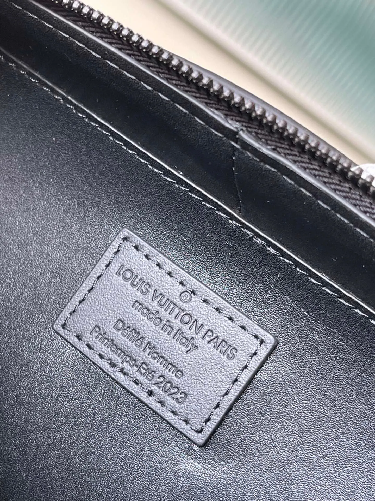 Alternative view of Louis Vuitton Future Trunk M21935