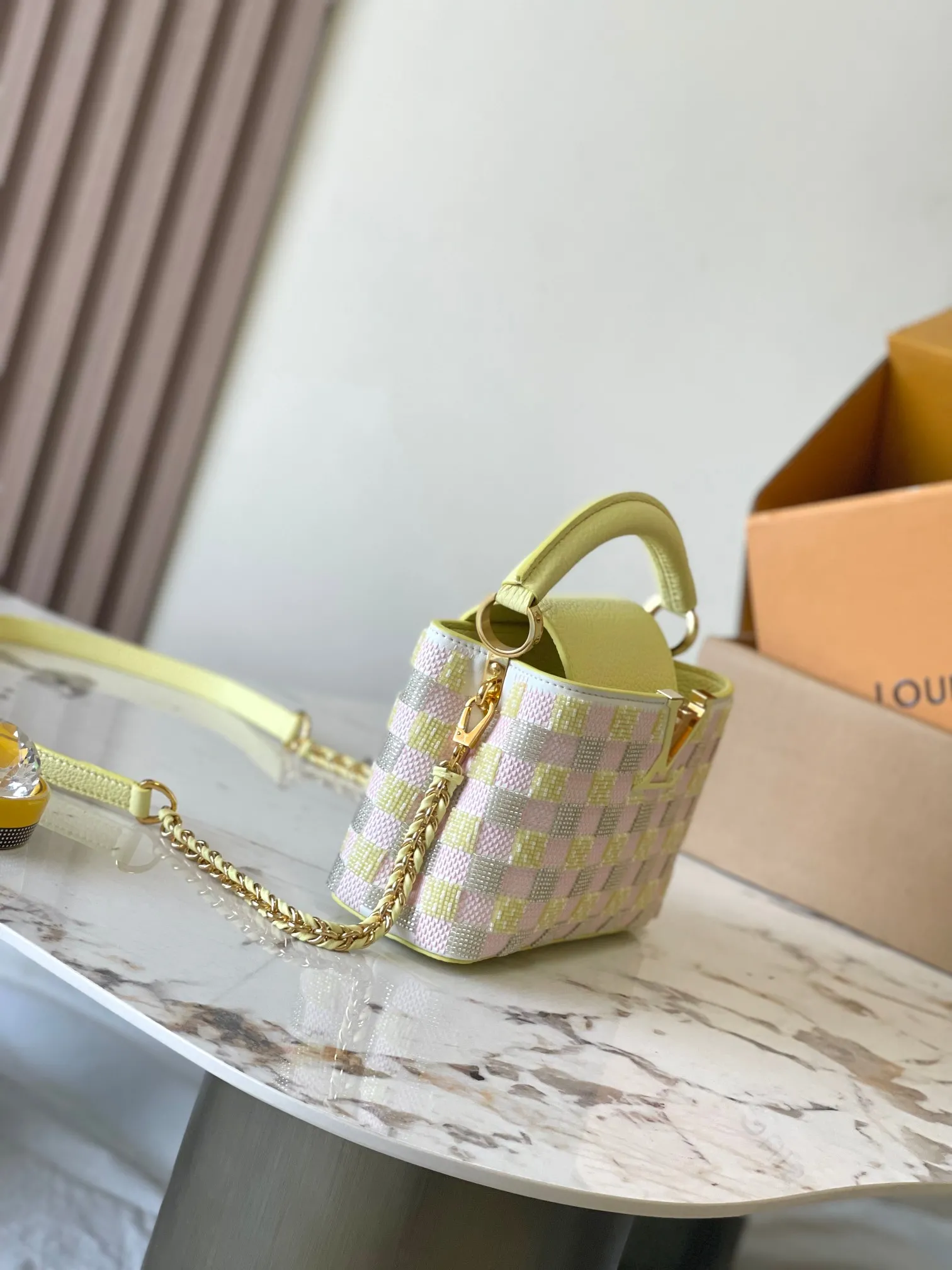 Louis Vuitton Capucines Mini M24809 - 图片 4
