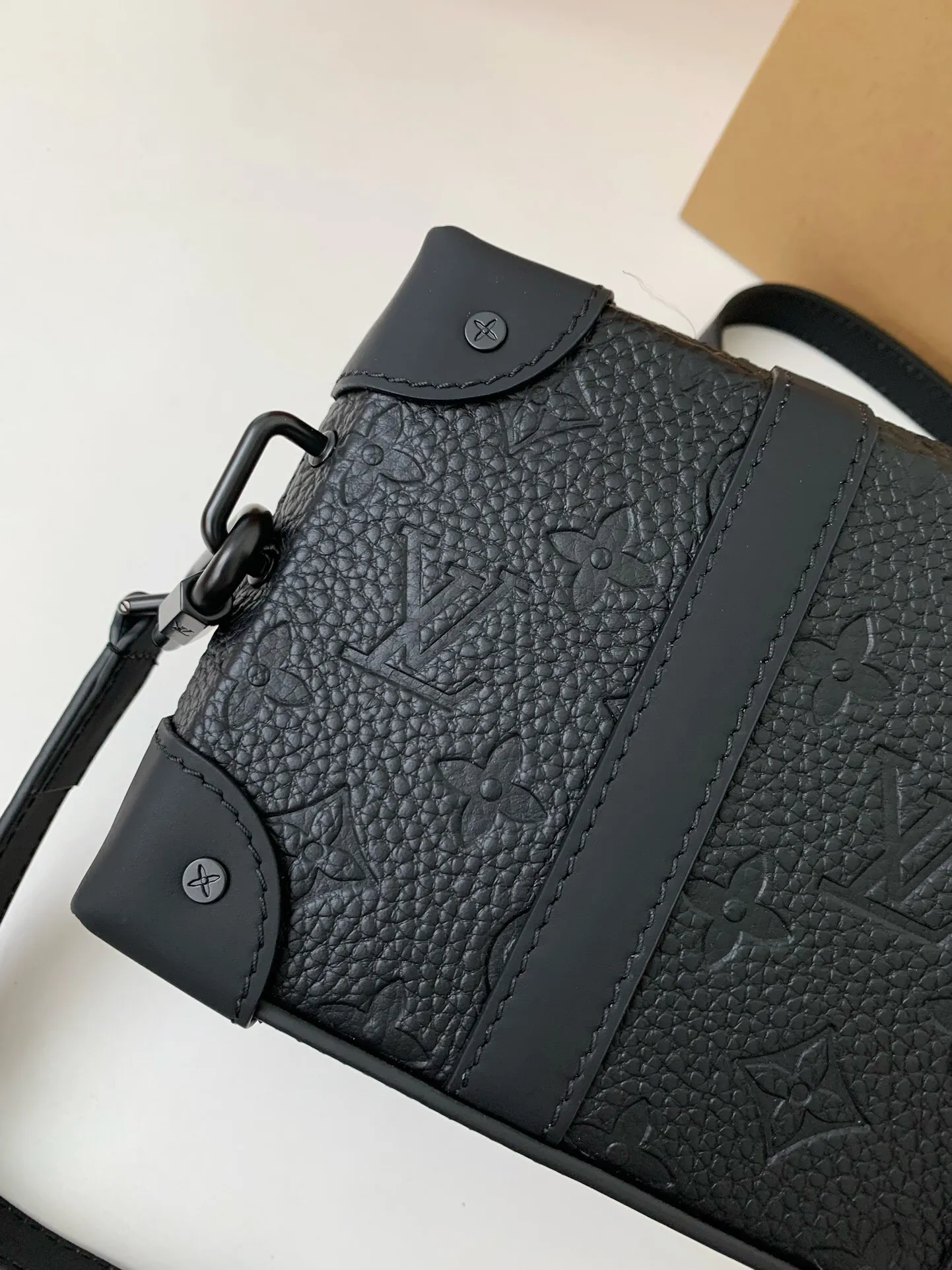 Louis Vuitton Trunk Messenger M45727 - 图片 5