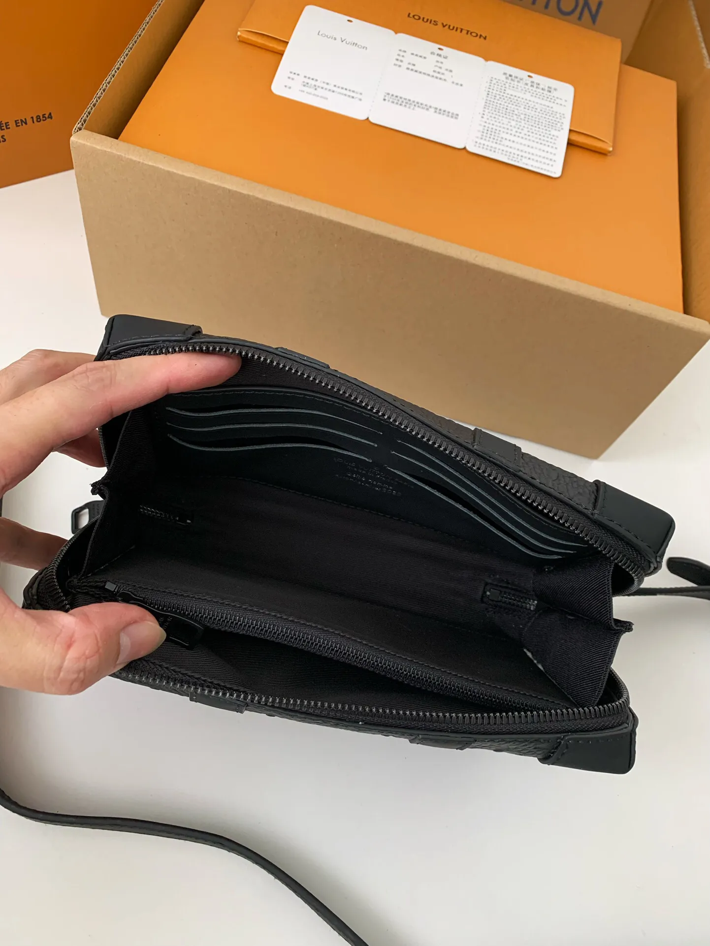 Louis Vuitton Trunk Messenger M45727 - 图片 10