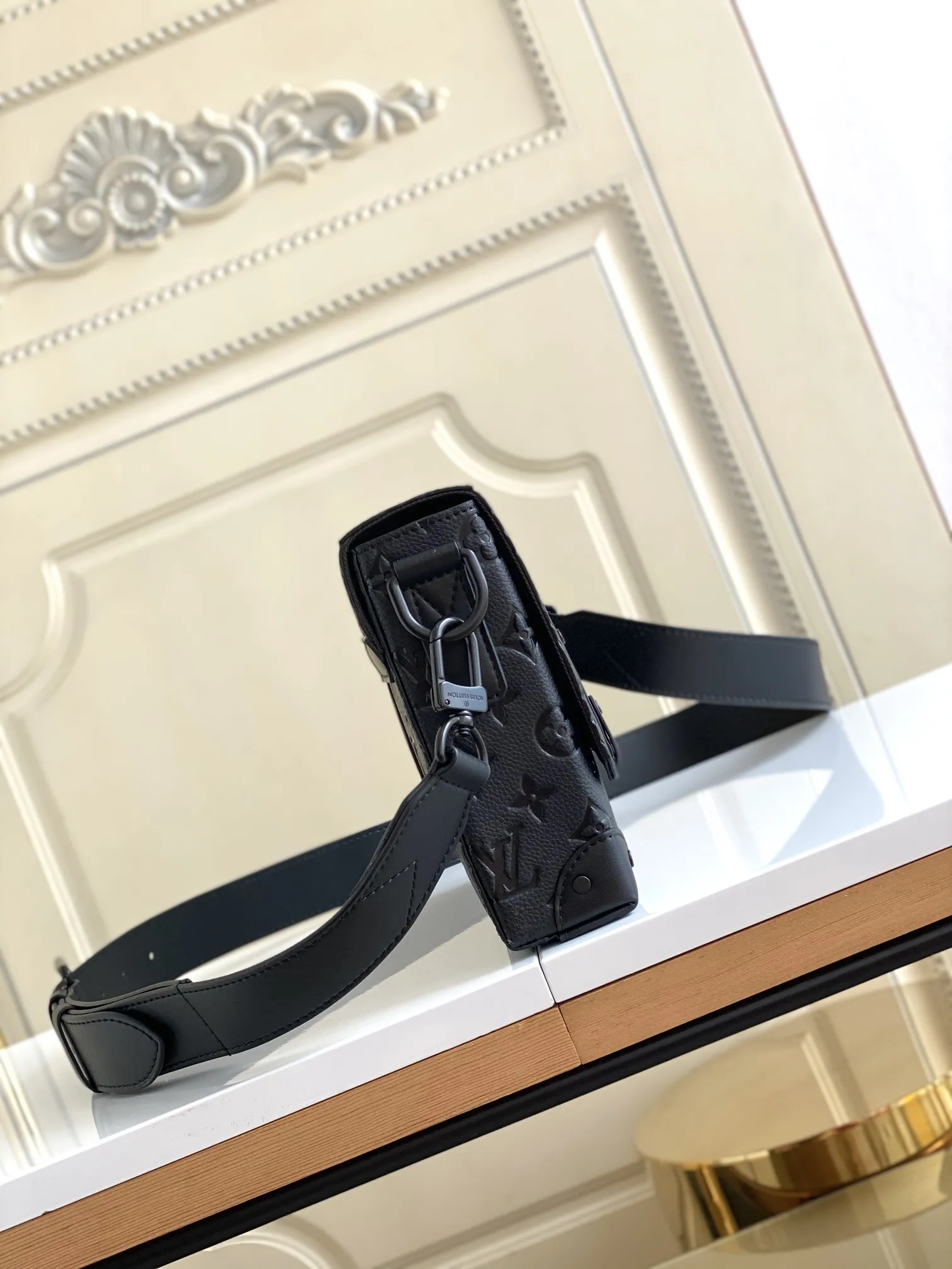 Louis Vuitton Trunk Messenger M57726 - Image 5