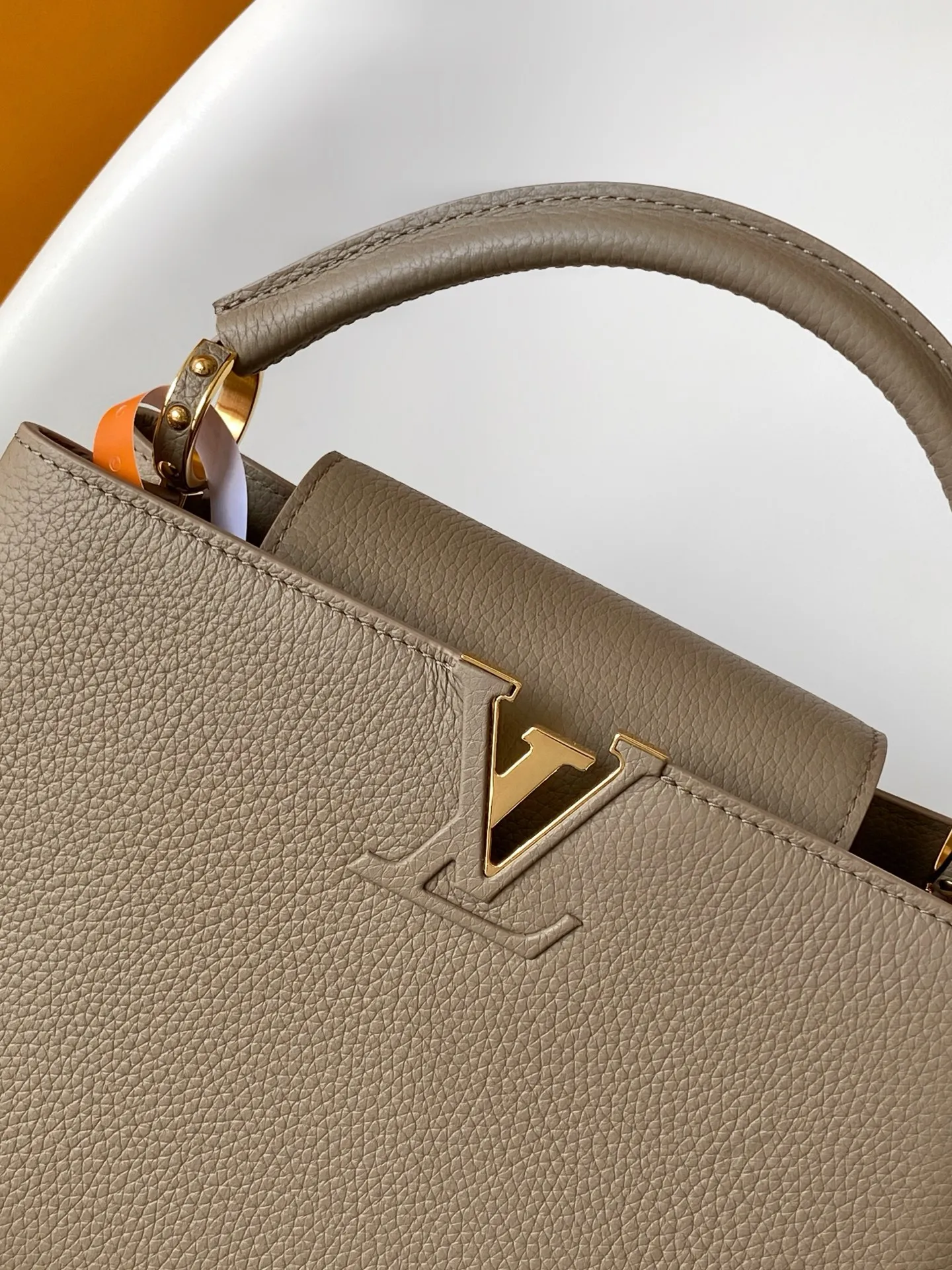 Louis Vuitton Capucines MM M24745 - Image 7