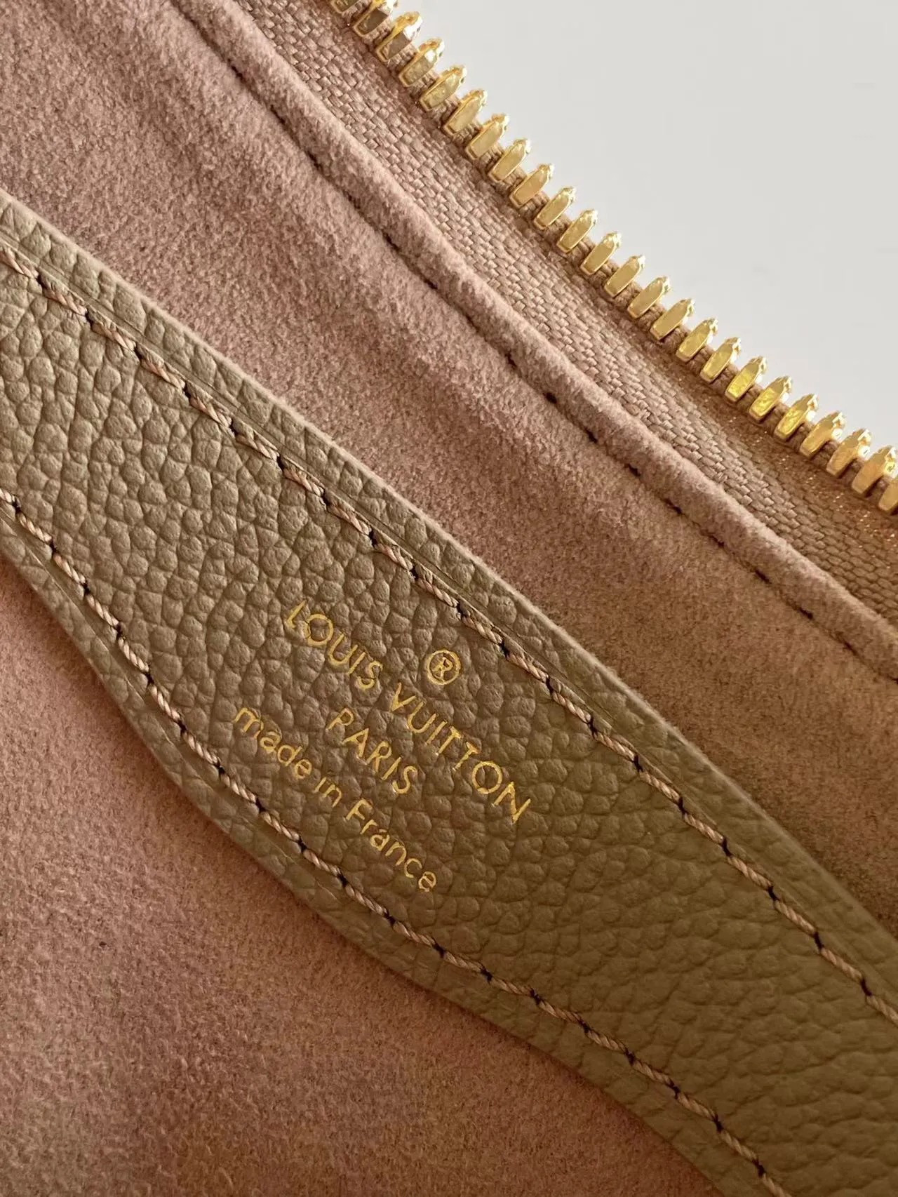 Alternative view of Louis Vuitton Boulogne PM M13224