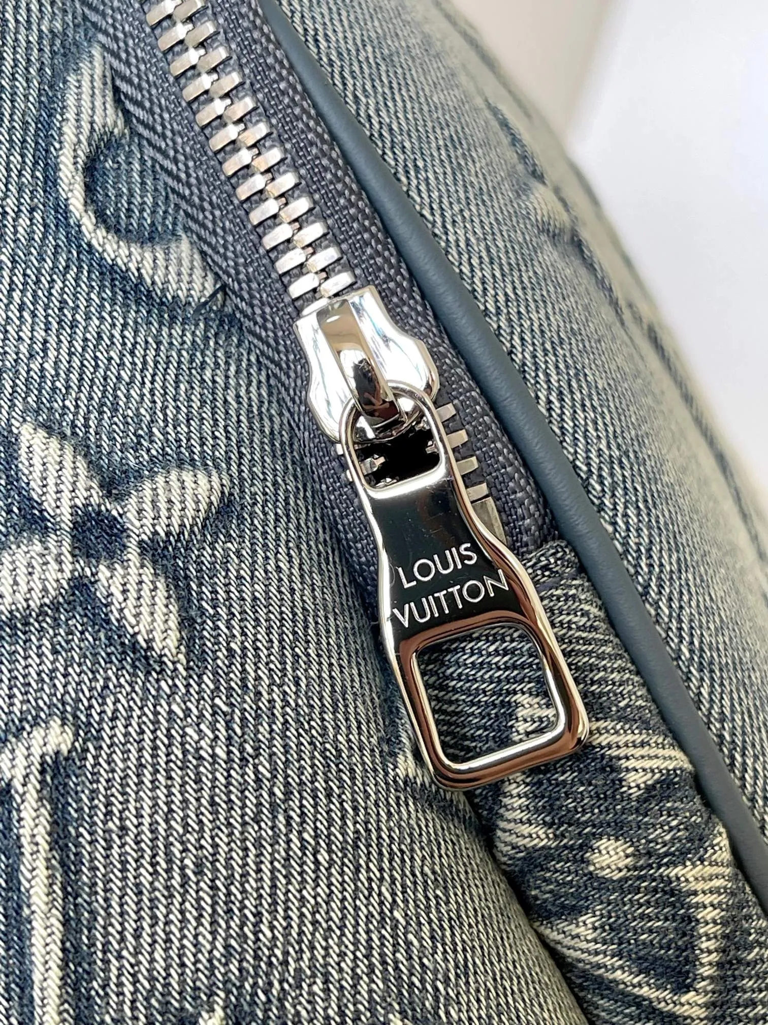 Louis Vuitton Montsouris Backpack M22534 - 图片 2