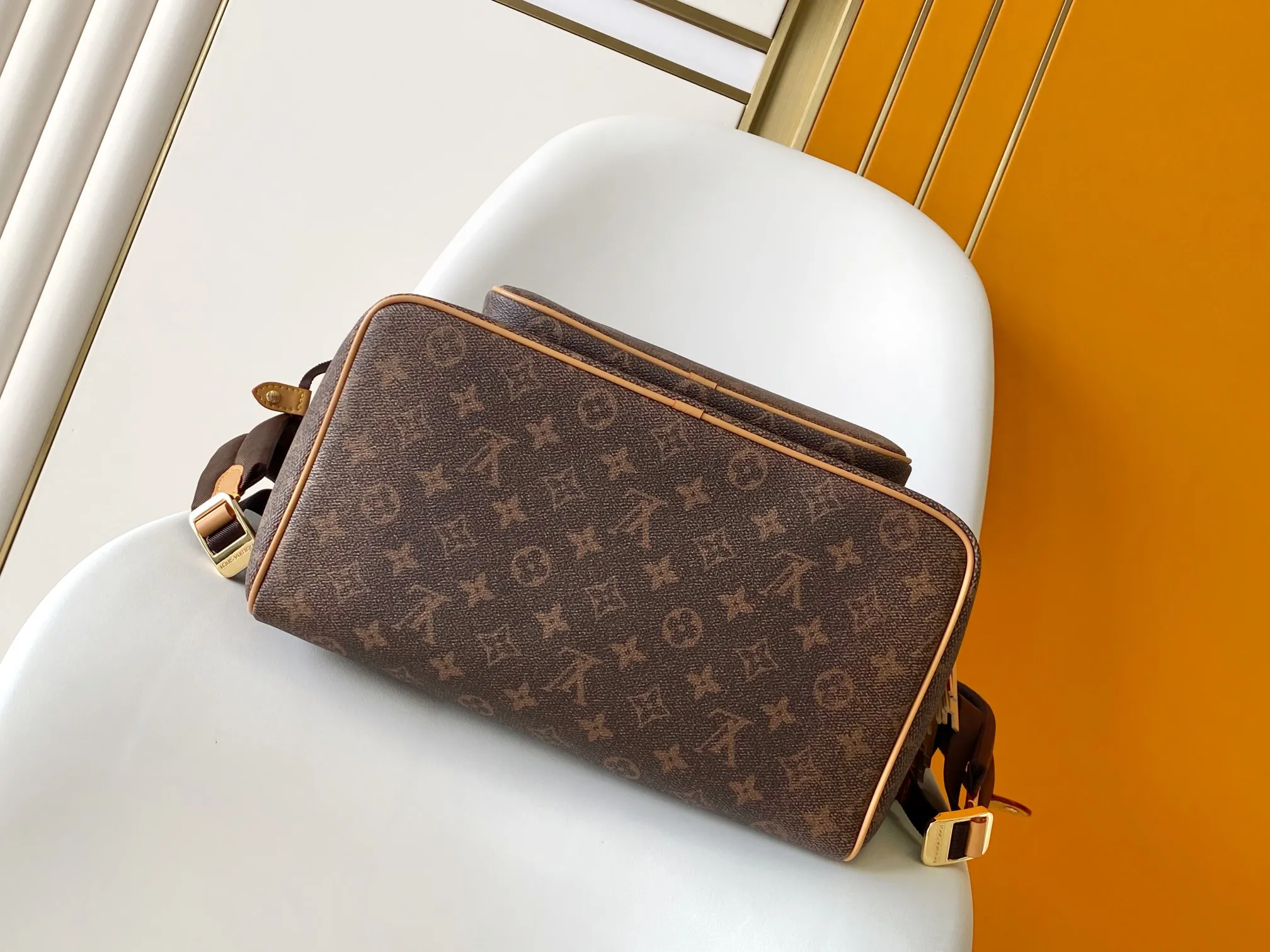 Louis Vuitton Montsouris Backpack M11540 - 图片 2