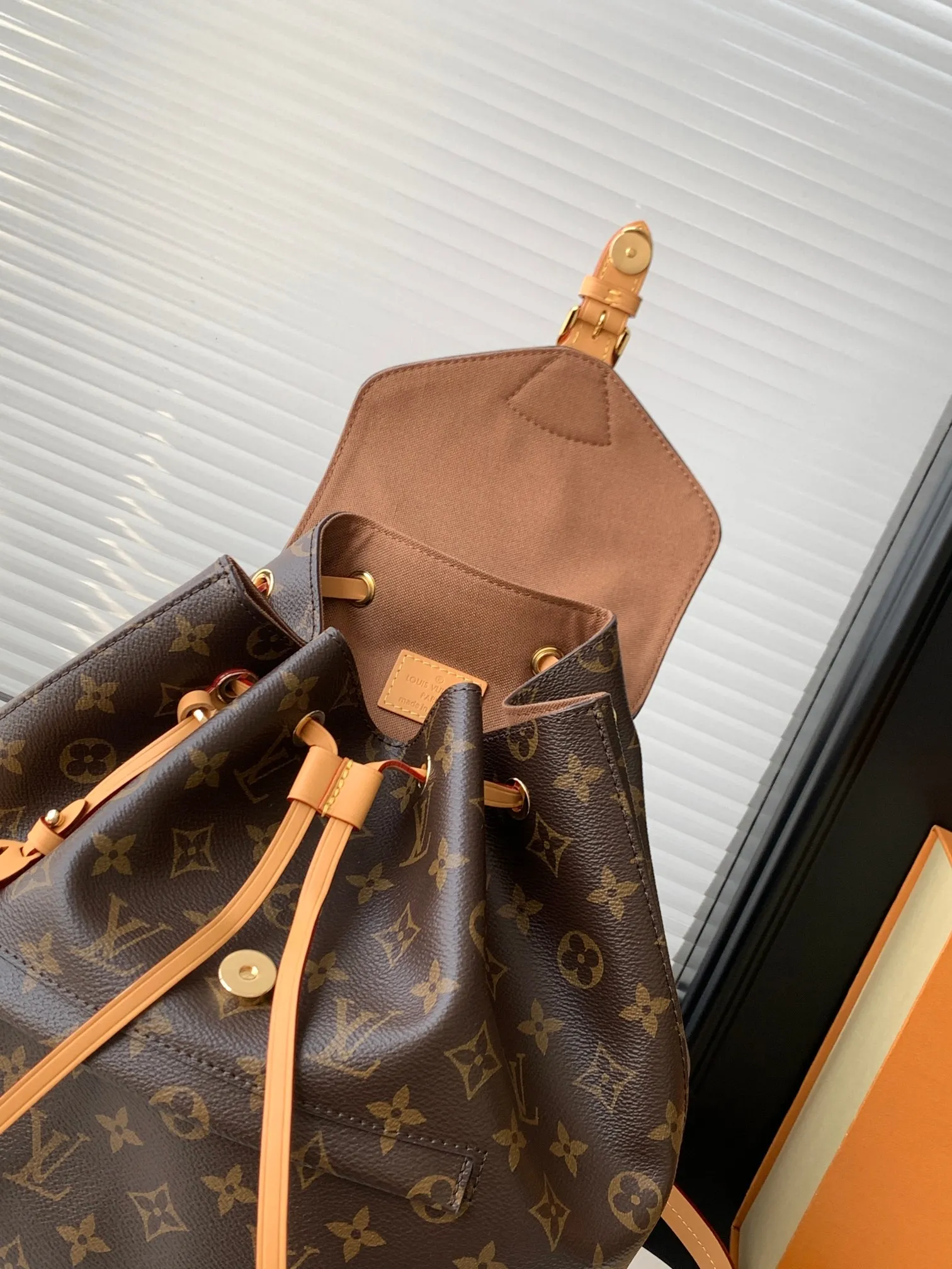 Louis Vuitton Montsouris PM M45501 - 图片 5
