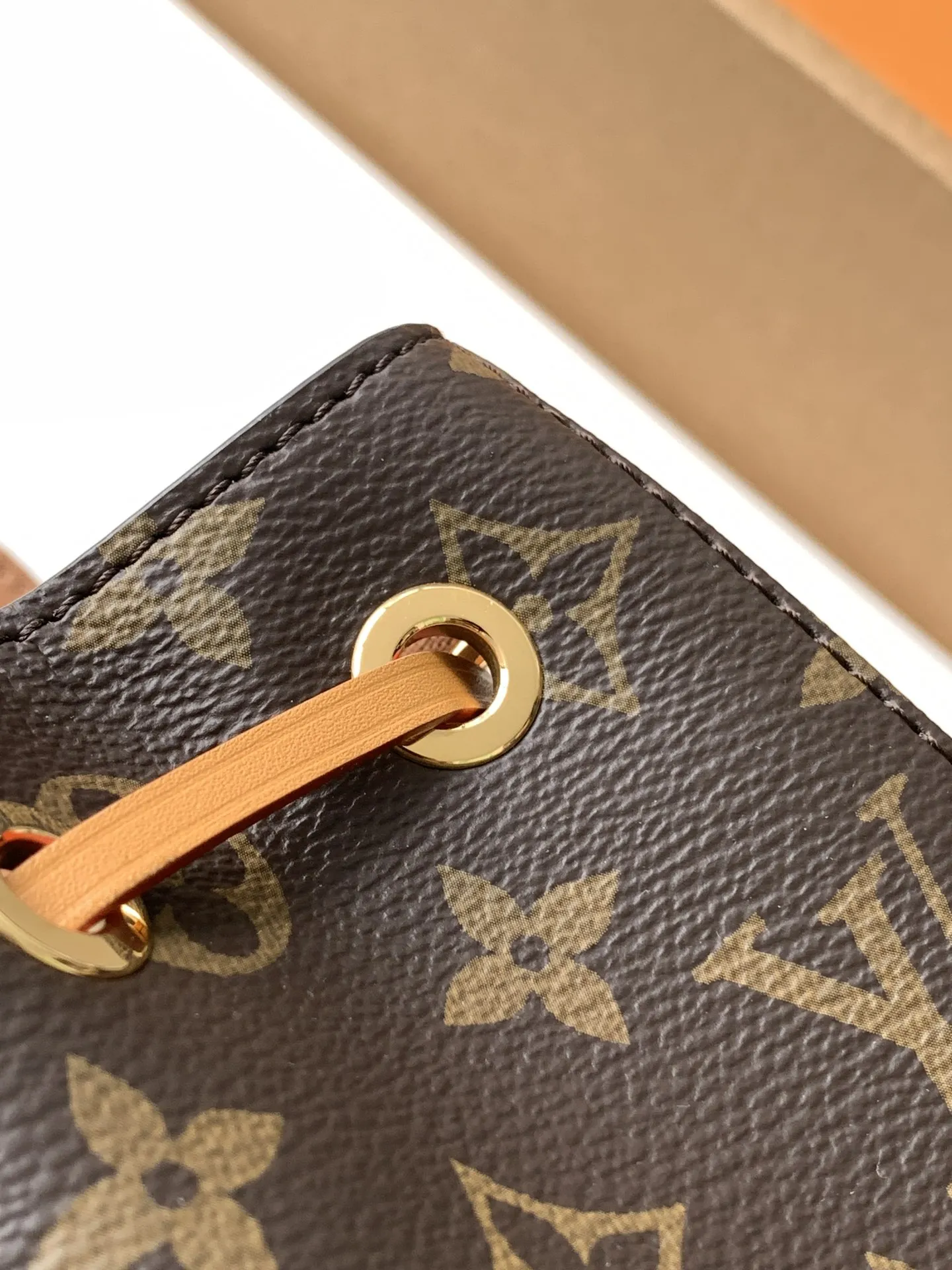 Alternative view of Louis Vuitton Montsouris BB M45502