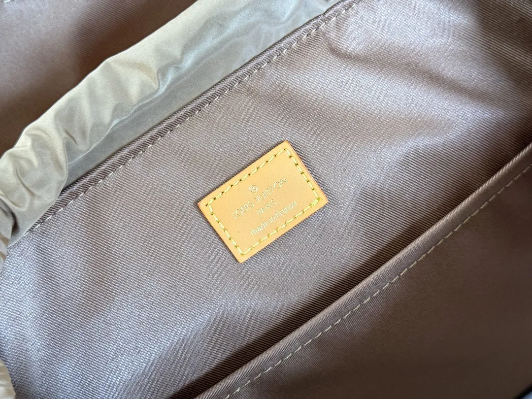 Louis Vuitton Montsouris Cargo Backpack M14015 - 图片 2