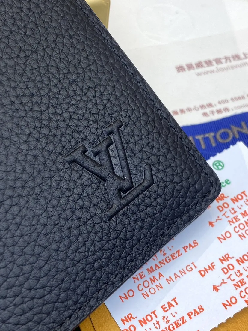 Alternative view of Louis Vuitton Pocket Organizer M83130