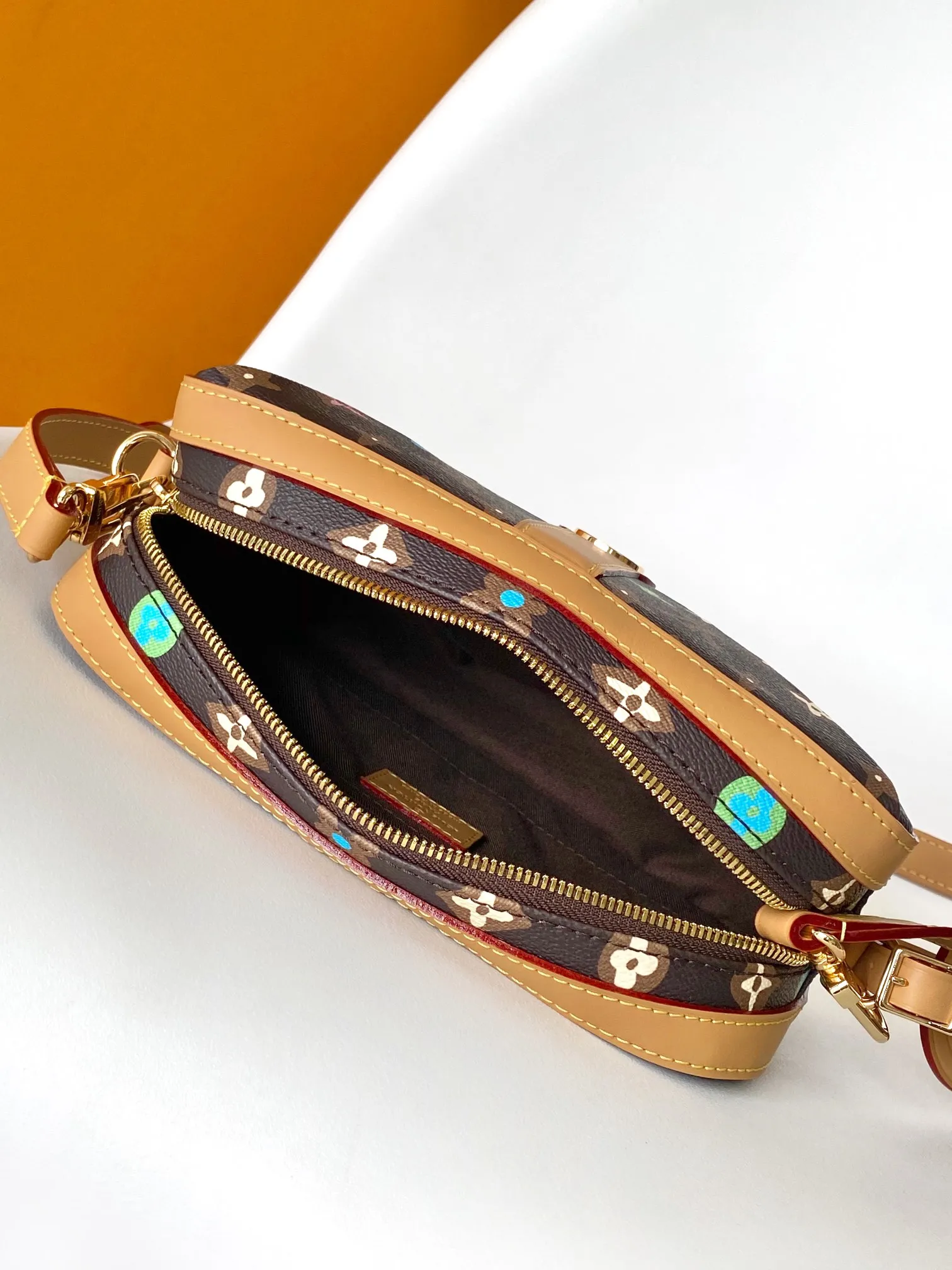 Louis Vuitton Envelope Messenger M24820 - 图片 9
