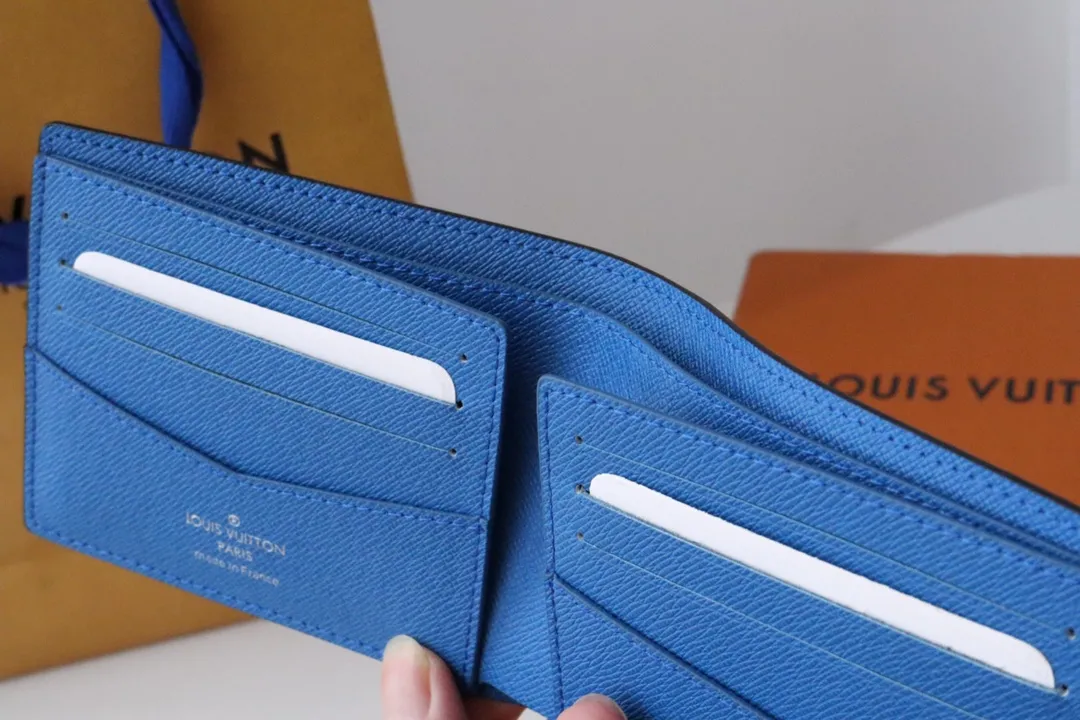 Alternative view of Louis Vuitton Slender Wallet M11582