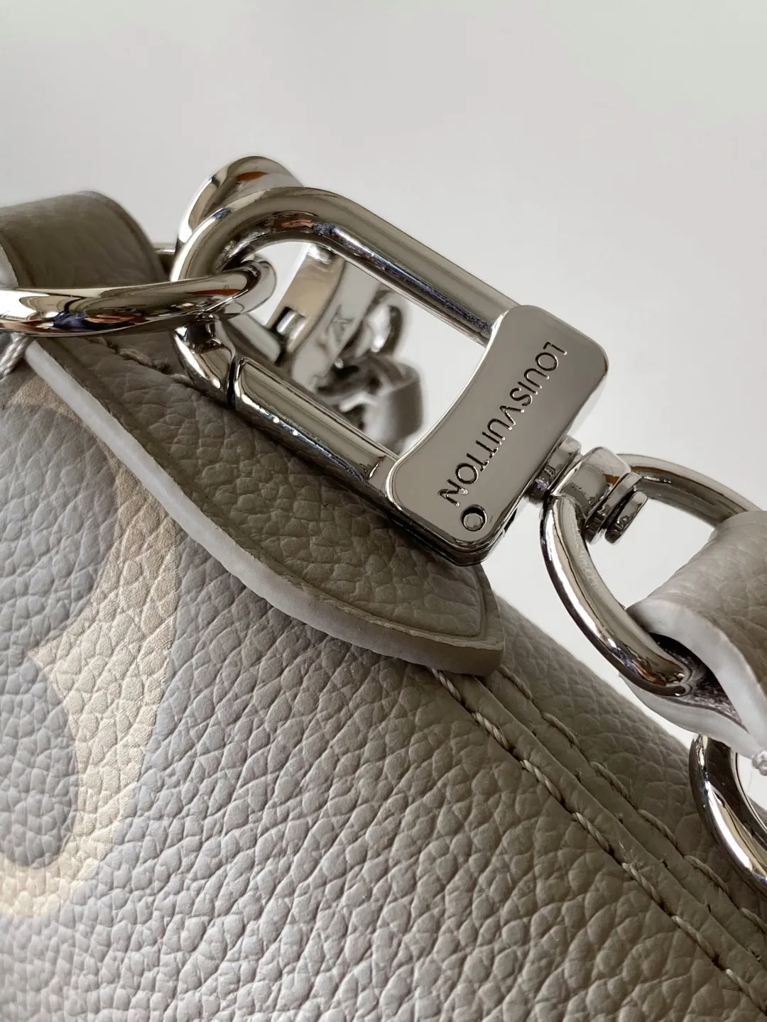 Louis Vuitton Boulogne PM M14211 - Image 9