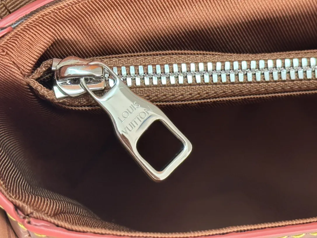 Louis Vuitton Montsouris Messenger M23097 - 图片 9