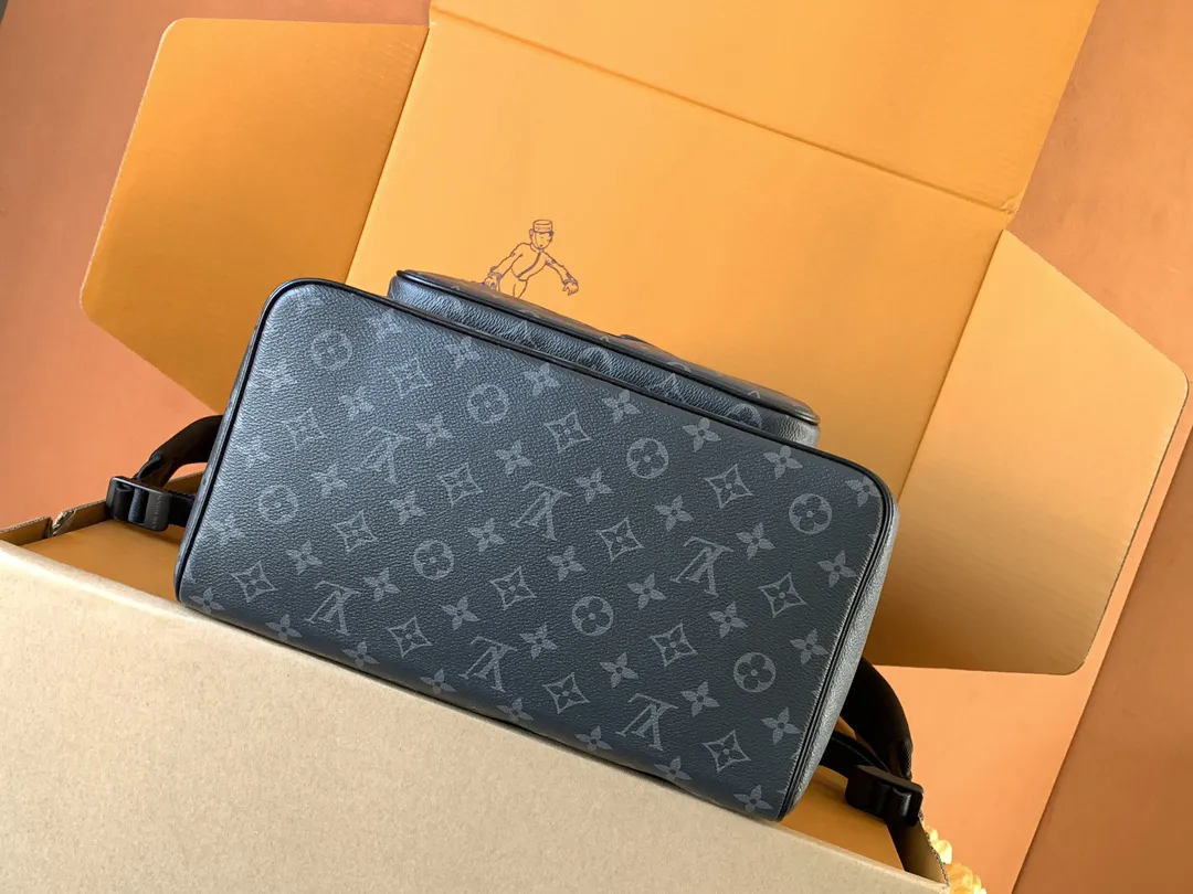 Alternative view of Louis Vuitton Montsouris Backpack M46683