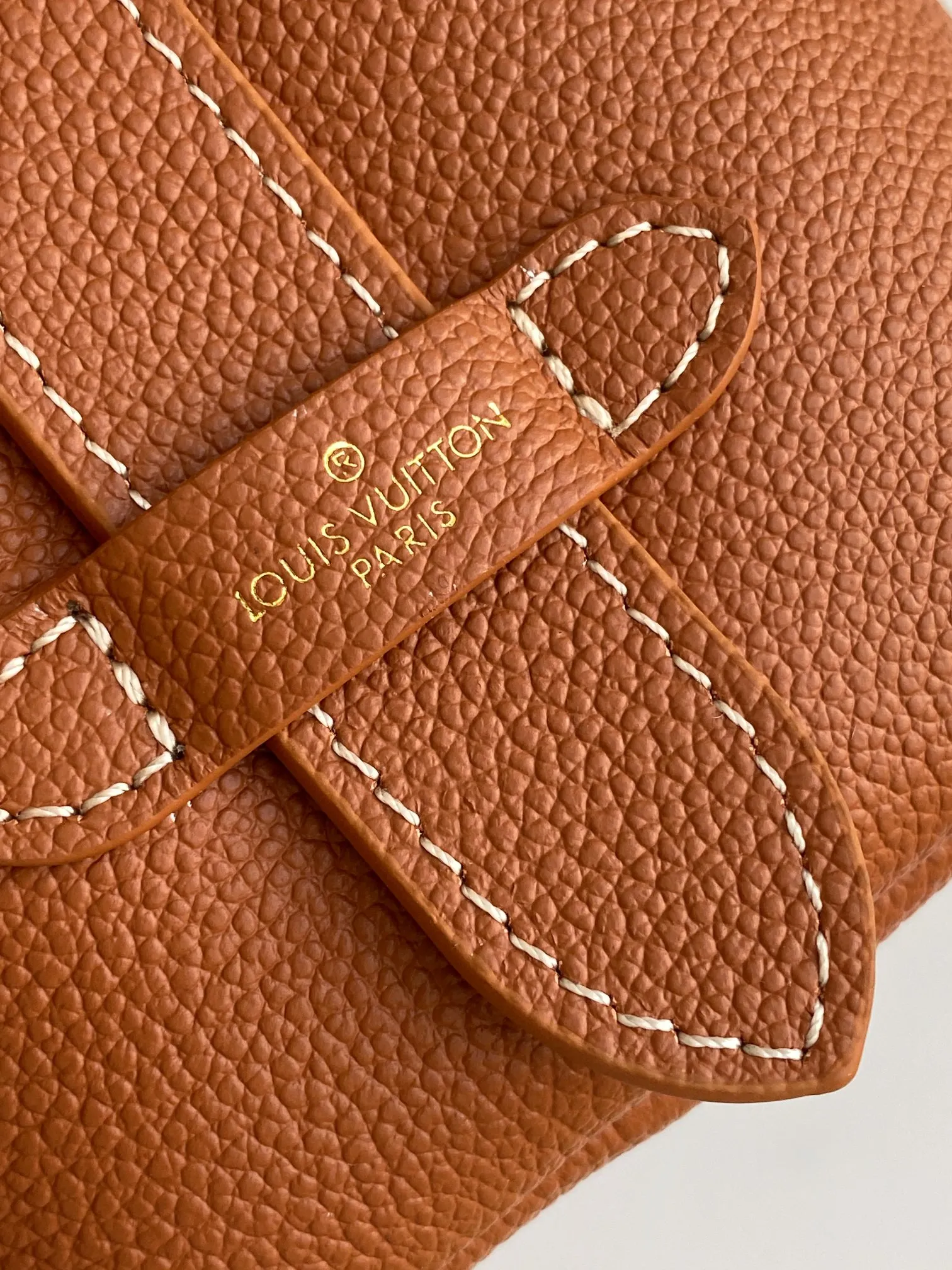 Louis Vuitton Low Key Messenger M13151 - 图片 9