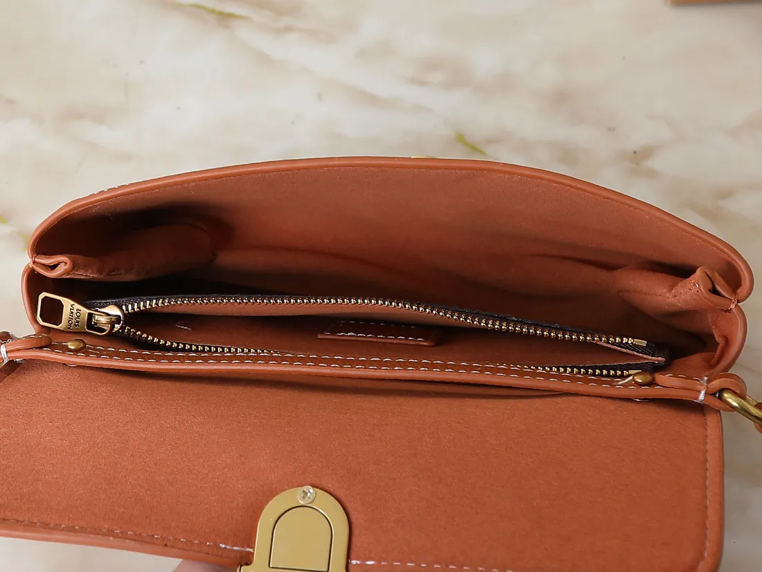 Alternative view of Louis Vuitton Wallet On Chain Low Key M12147