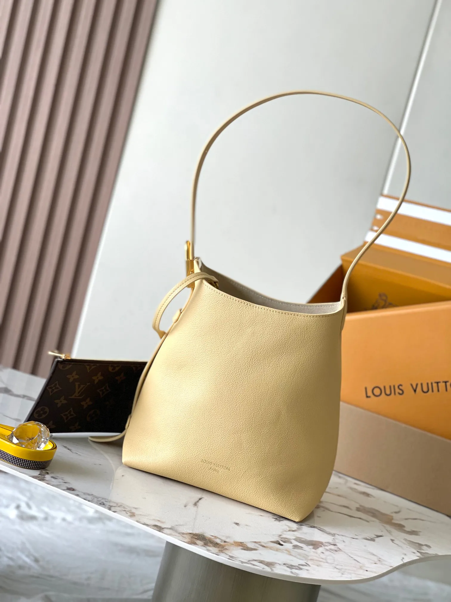 Louis Vuitton Low Key Hobo PM M25353 - 图片 4
