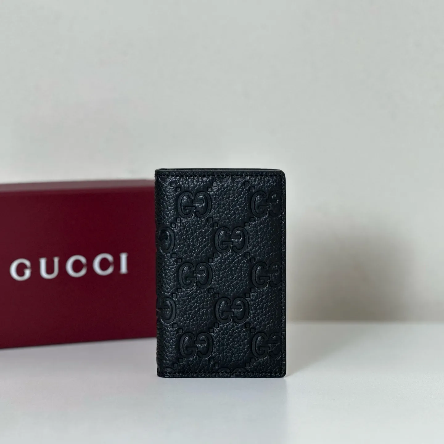 Alternative view of Gucci Imprint long card case 835011