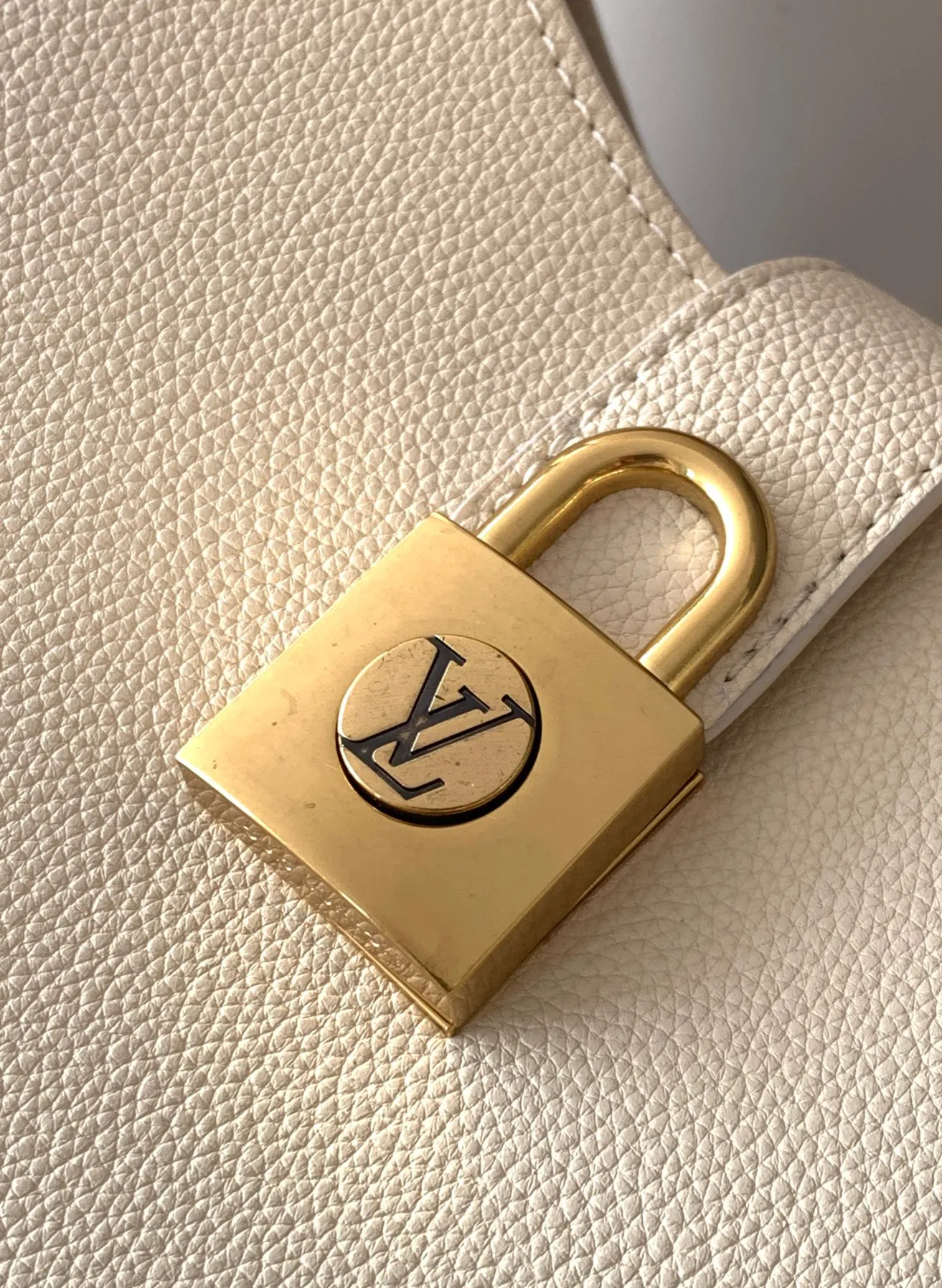 Louis Vuitton Low Key Shoulder Bag M24990 - Image 7