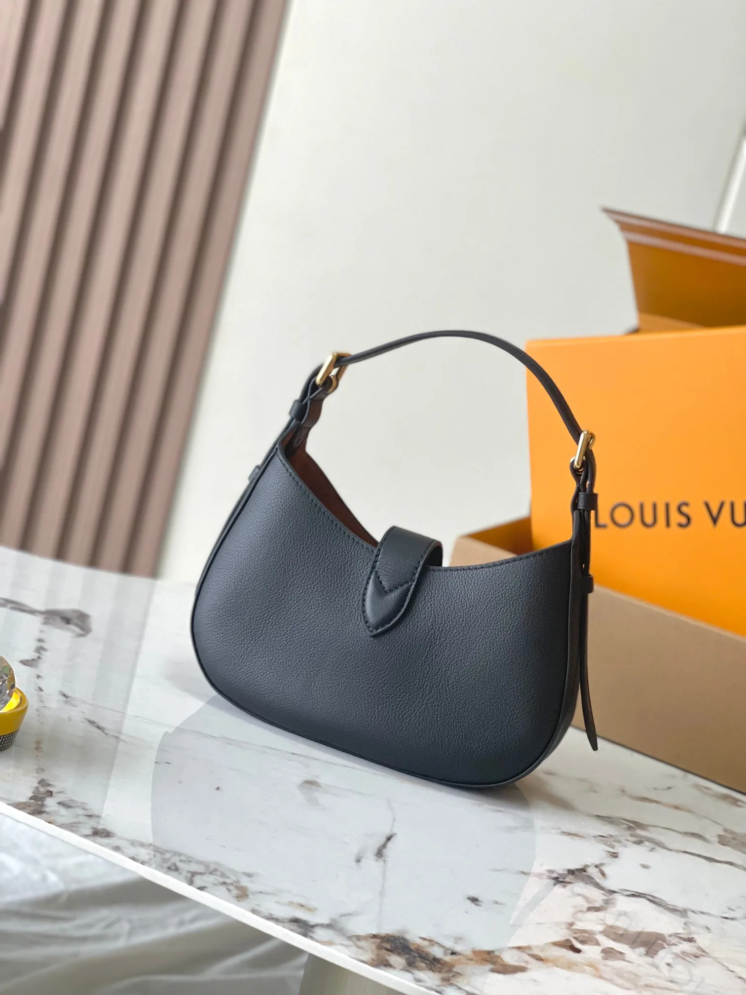 Louis Vuitton Low Key Shoulder Bag M24611 - 图片 6
