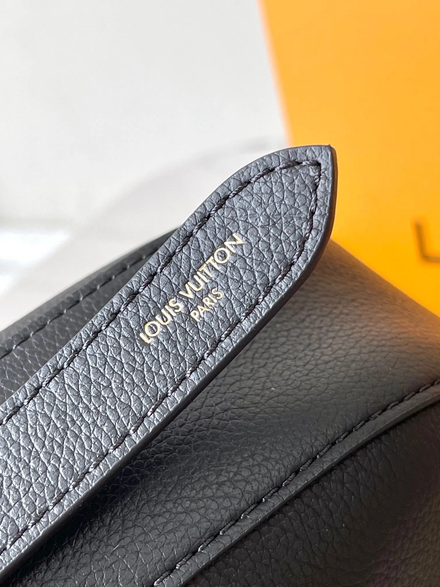 Louis Vuitton Low Key Shoulder Bag M24611 - 图片 8