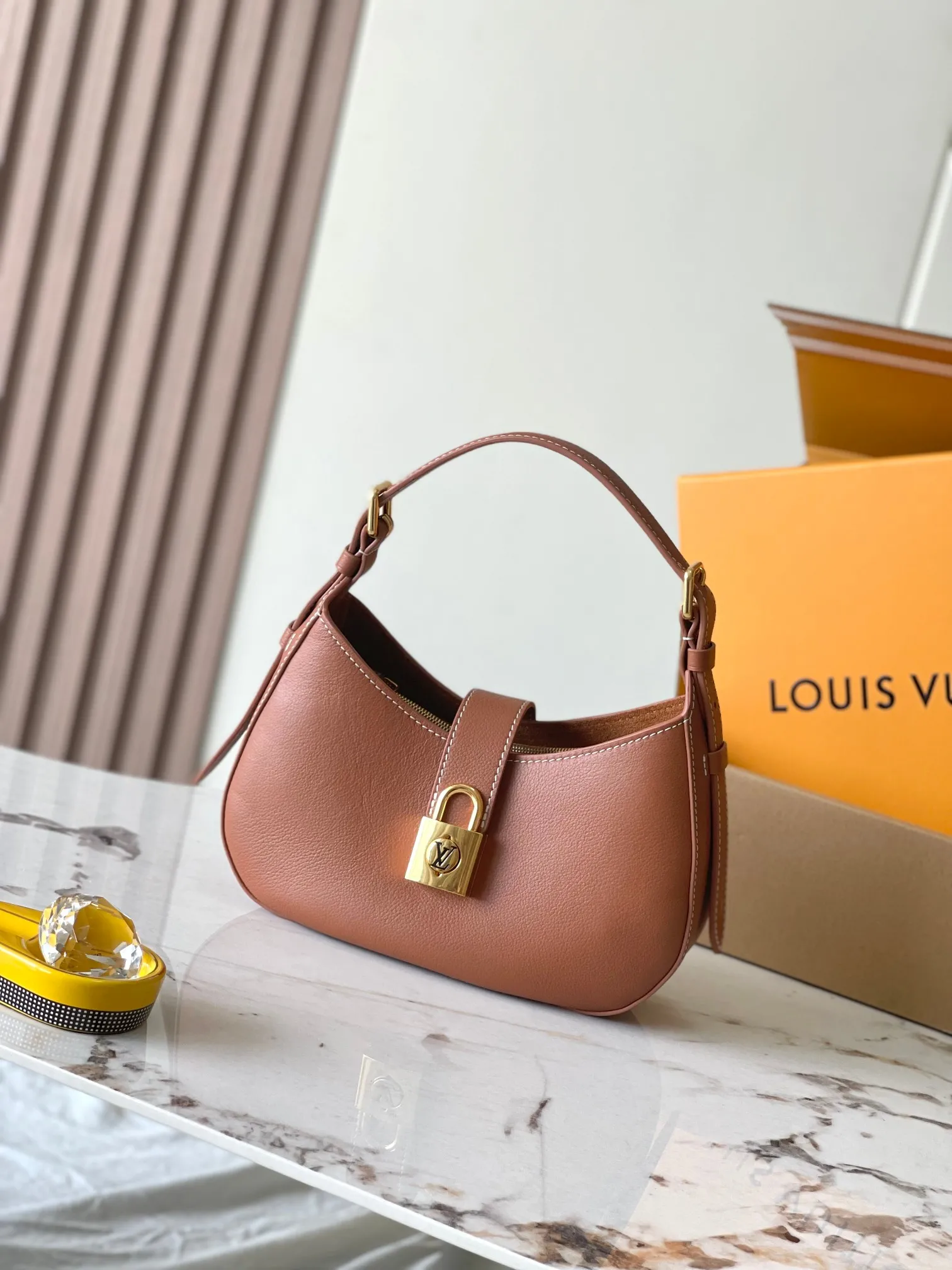 Louis Vuitton Low Key Shoulder Bag M24885 - 图片 8