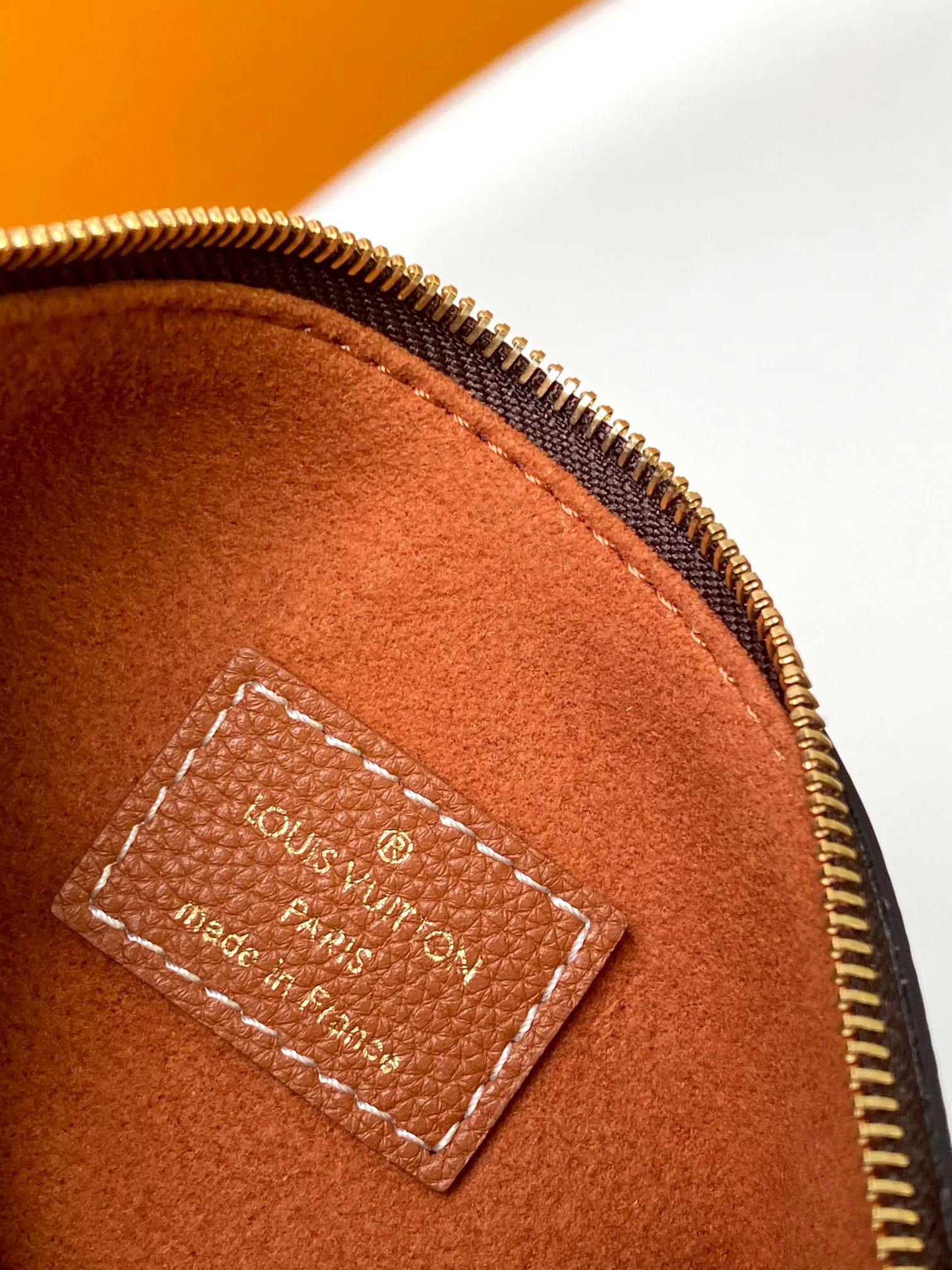 Louis Vuitton Low Key Hobo MM M24974 - Image 6