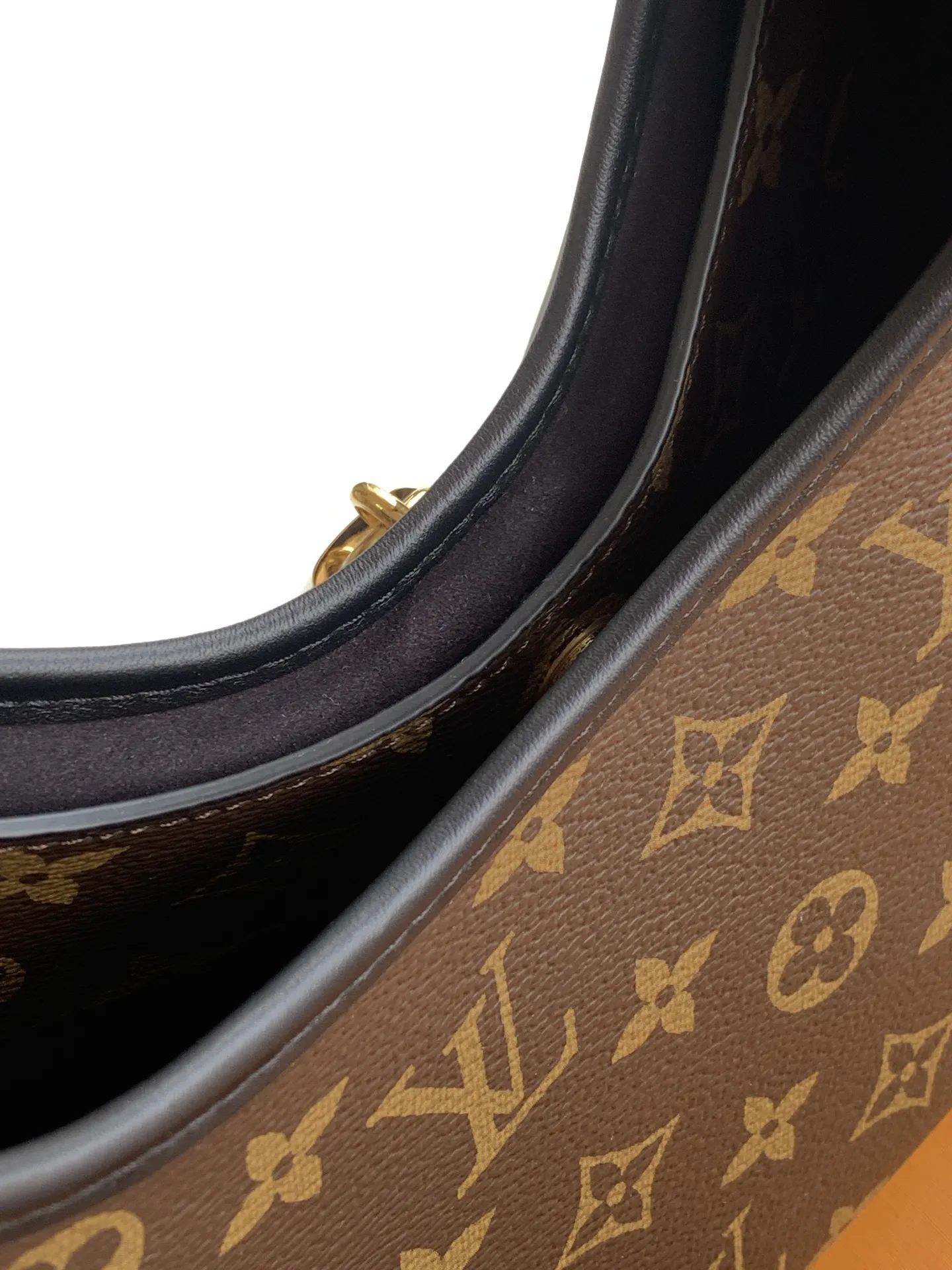 Alternative view of Louis Vuitton The Drop PM M12940