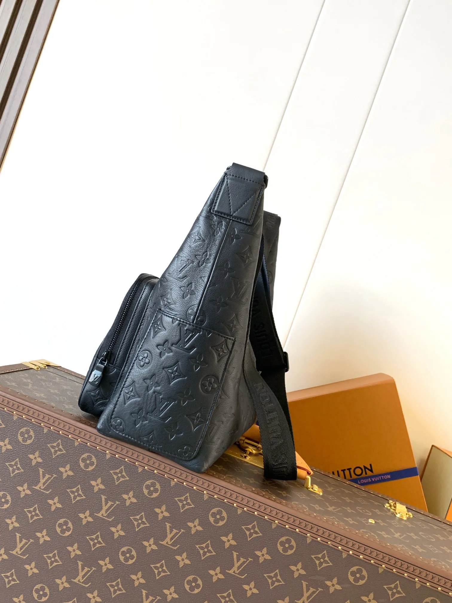 Louis Vuitton Hobo Cargo M14778 - 图片 4
