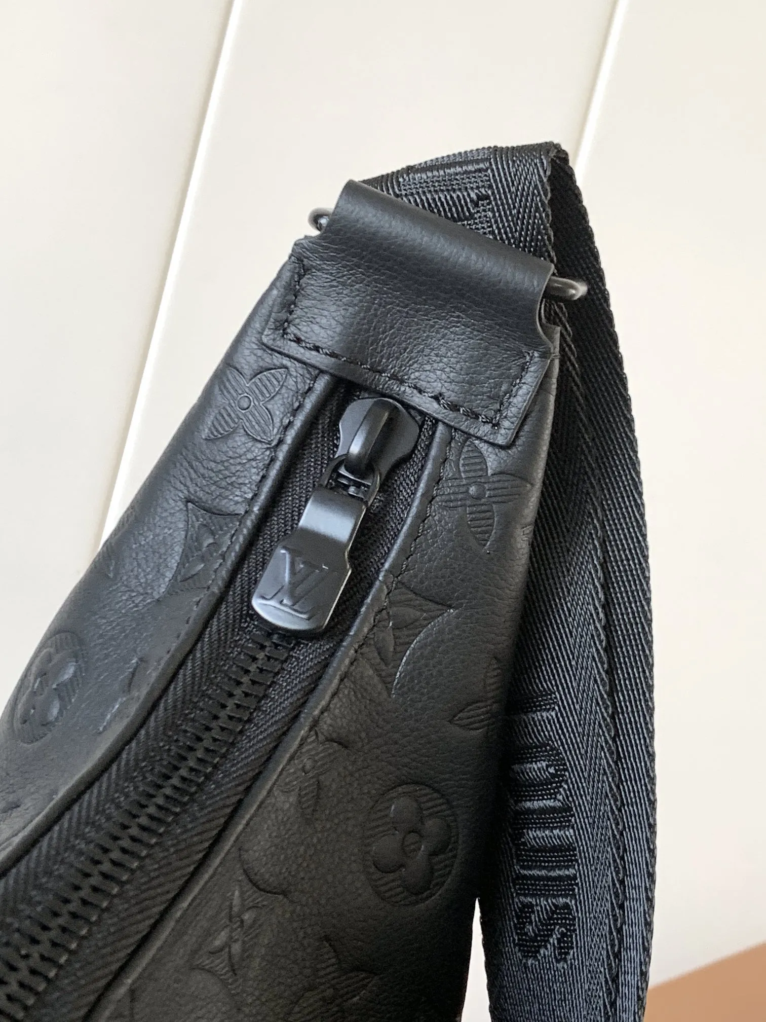 Louis Vuitton Hobo Cargo M14778 - 图片 9