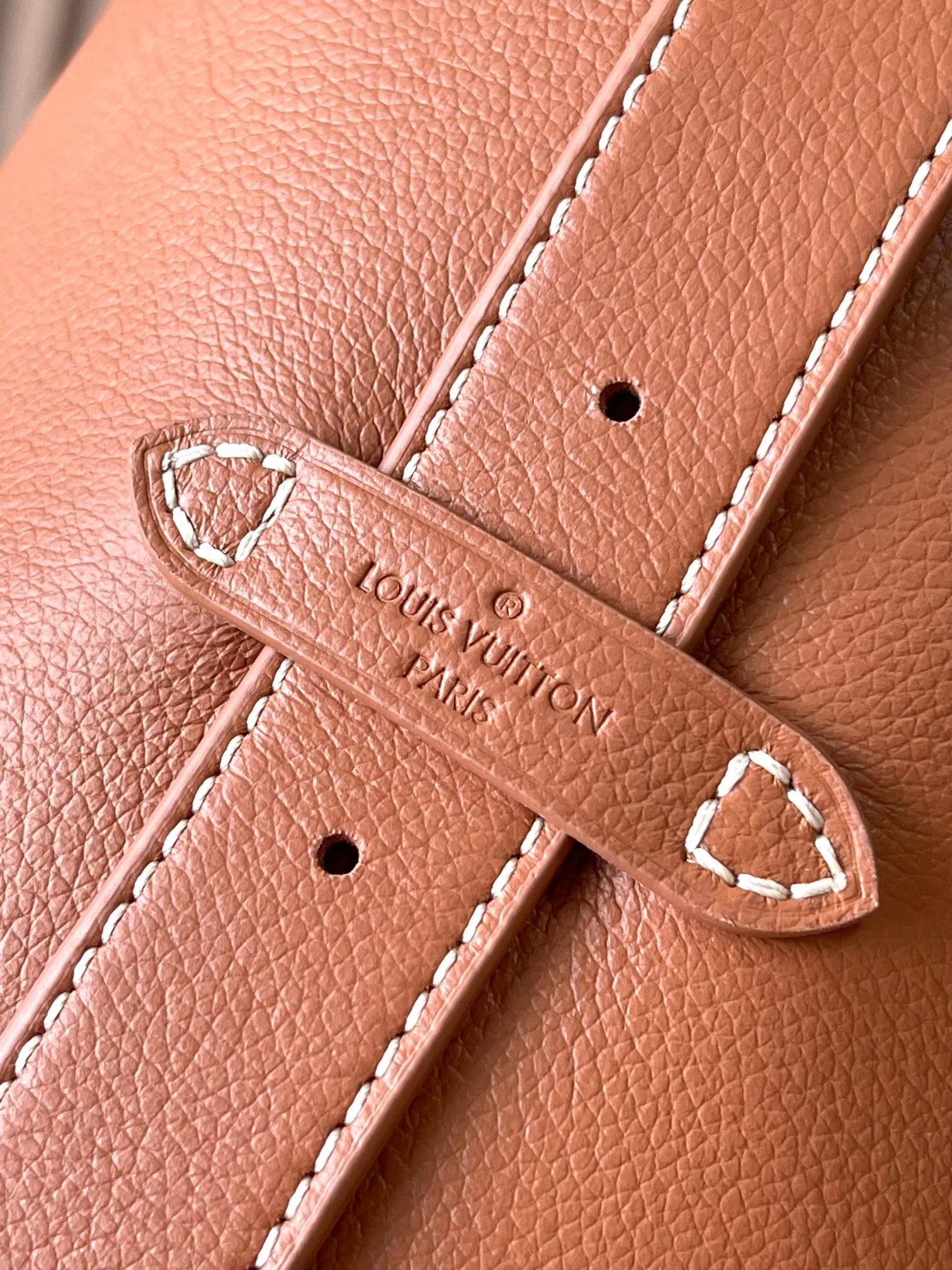 Louis Vuitton Low Key Hobo MM M24974 - Image 13