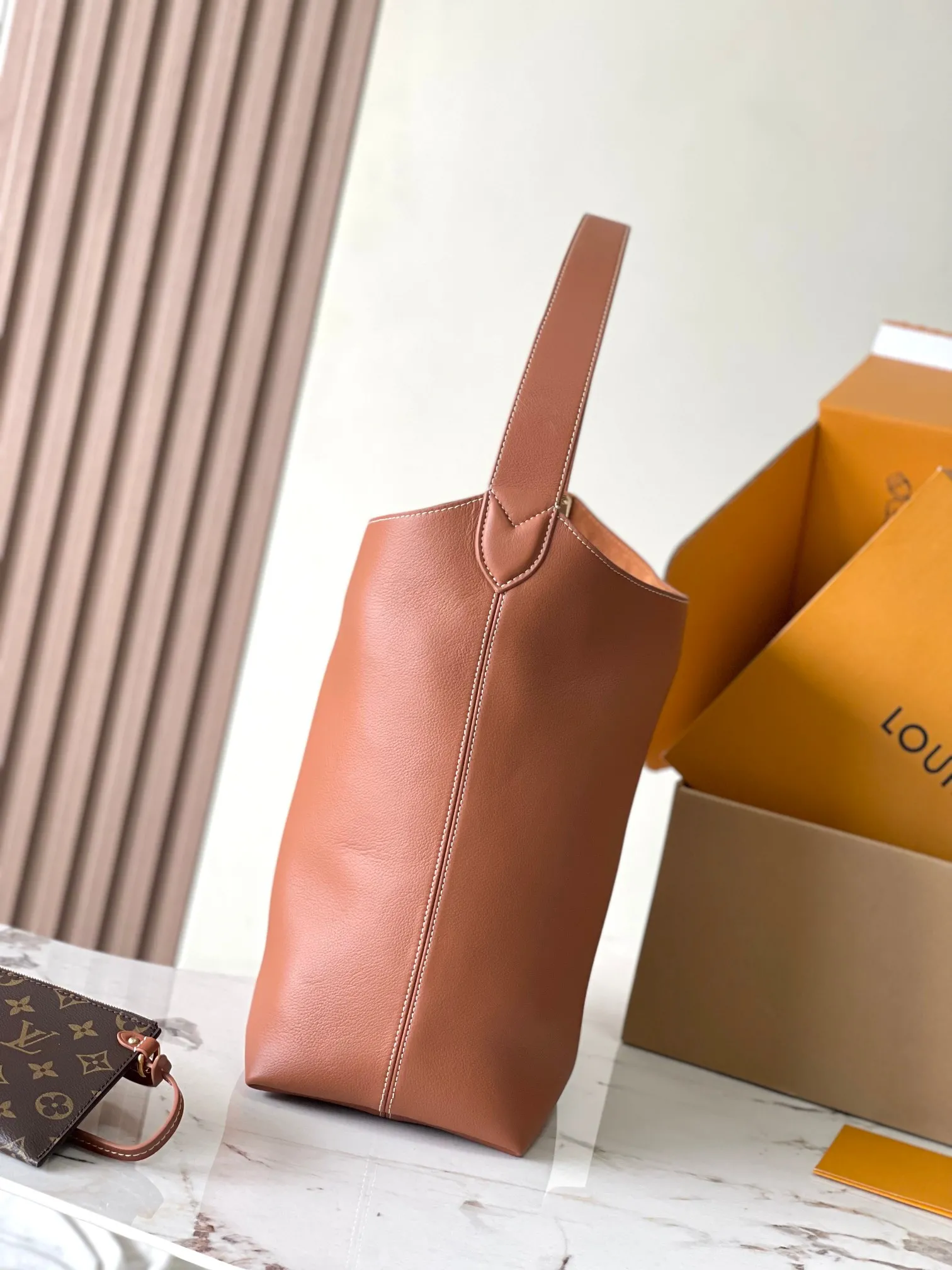 Louis Vuitton Low Key Hobo MM M24974 - Image 17