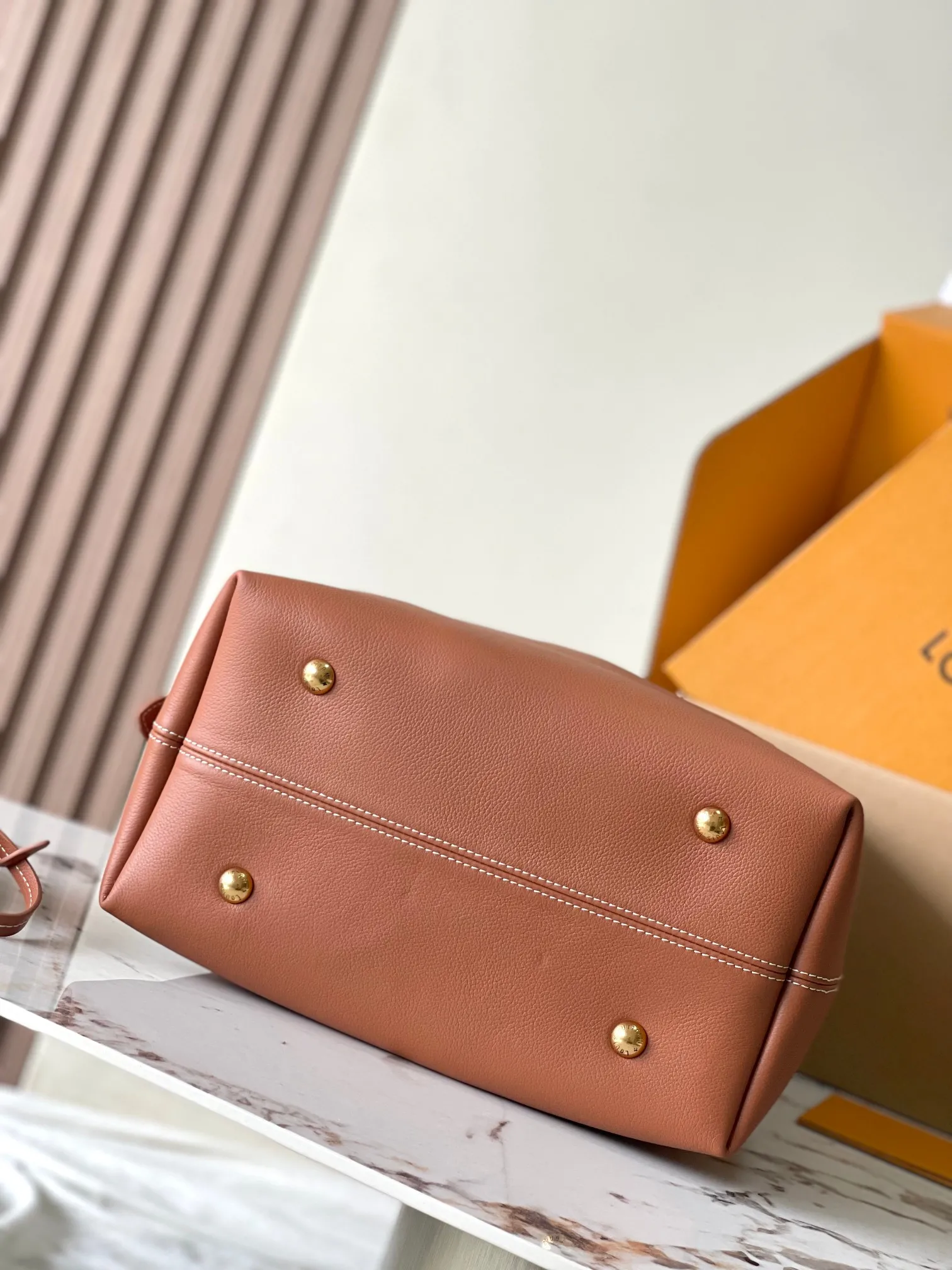 Louis Vuitton Low Key Hobo MM M24974 - Image 19