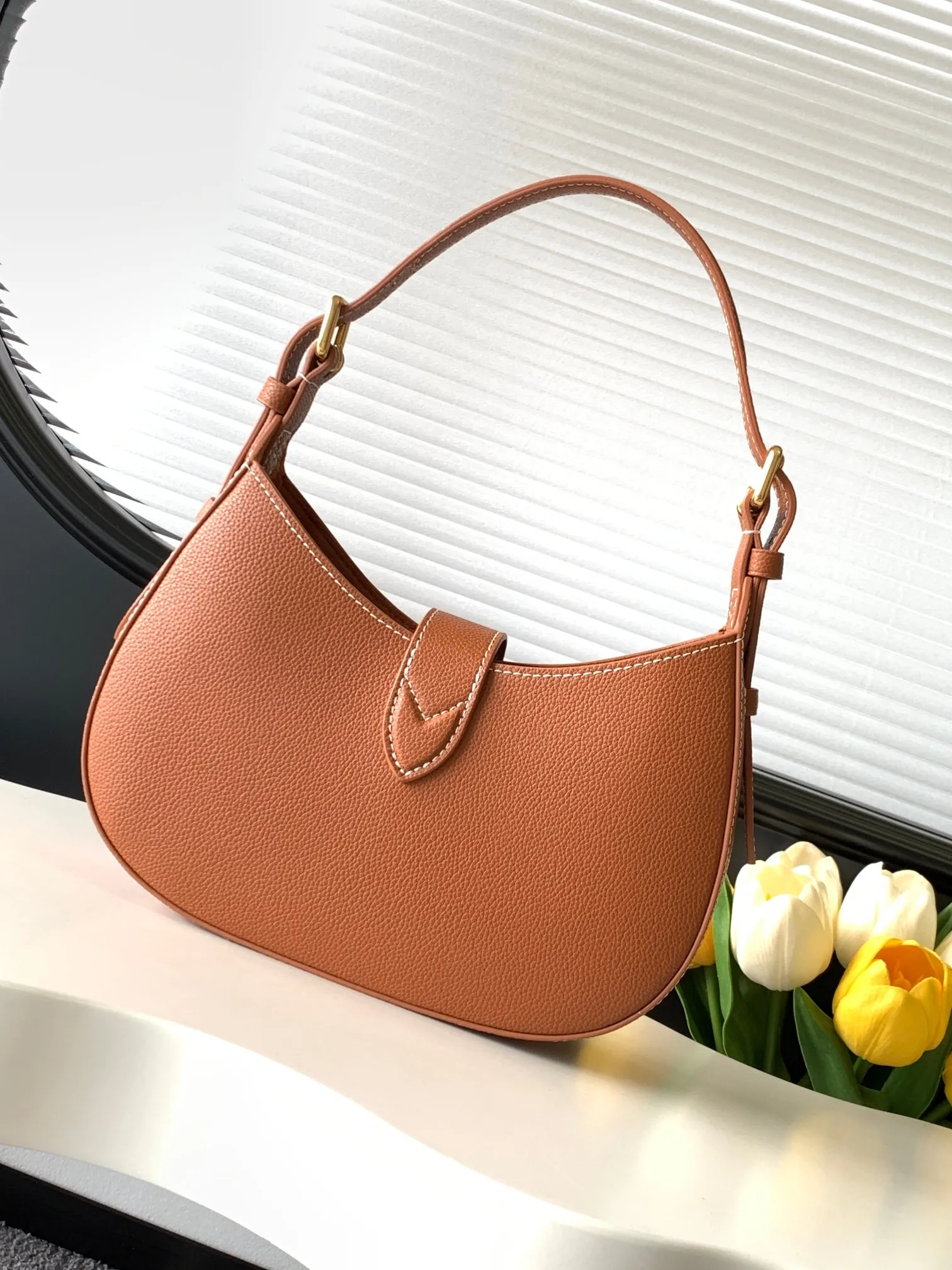 Louis Vuitton Low Key Shoulder Bag M24885 - 图片 14